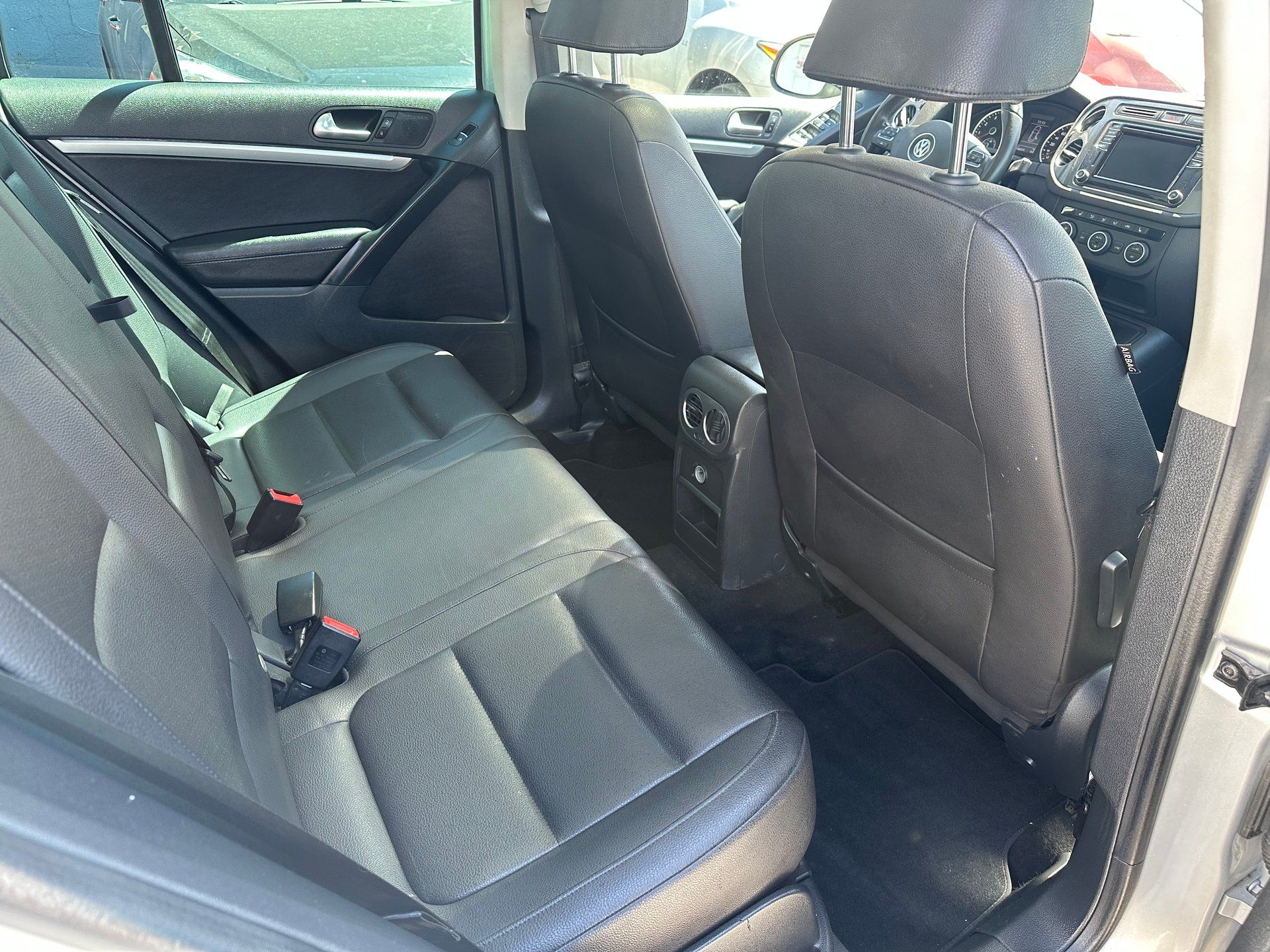 Volkswagen Tiguan 2017 - Image 13