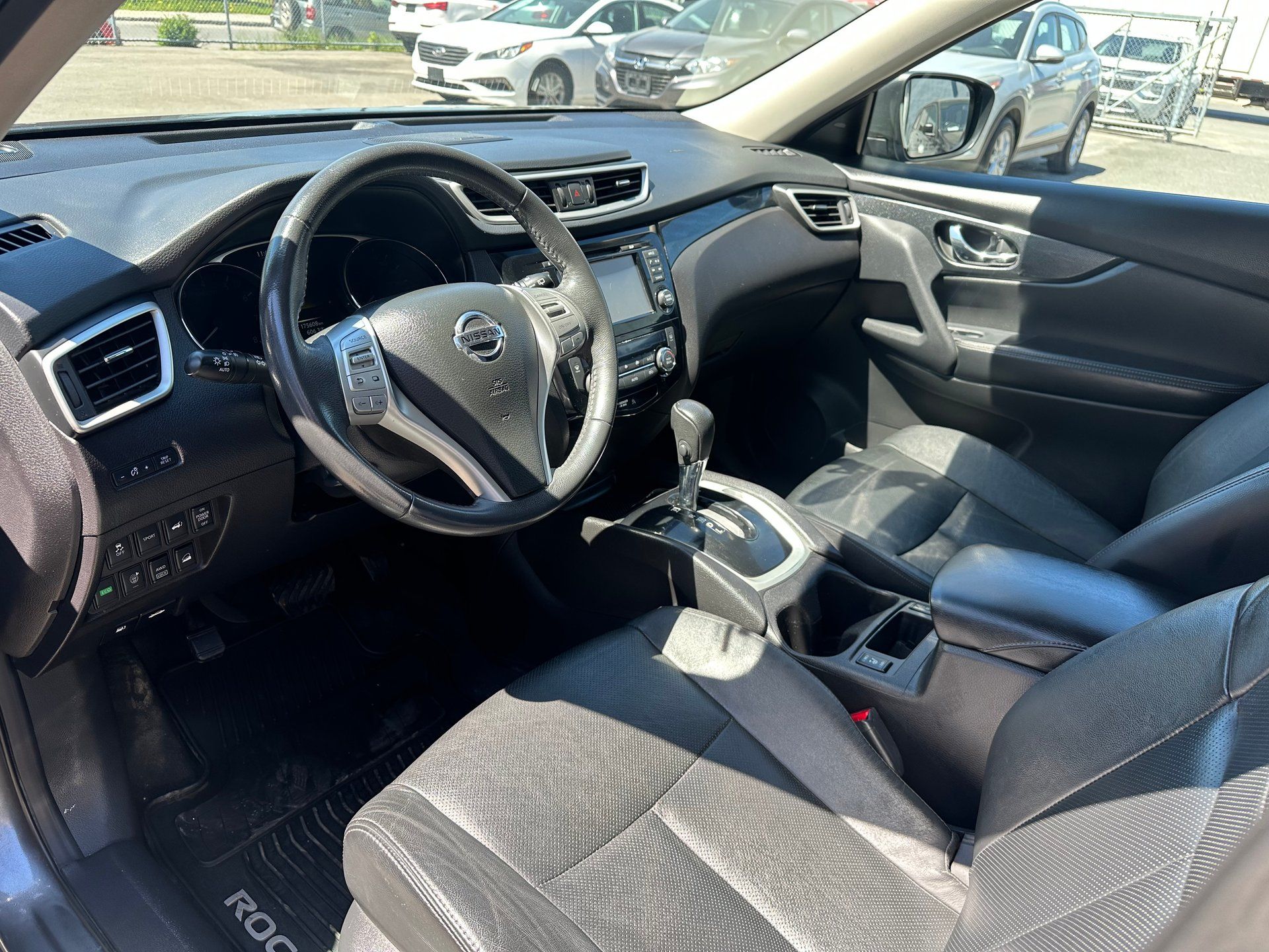 Nissan Rogue 2015 - Image 14