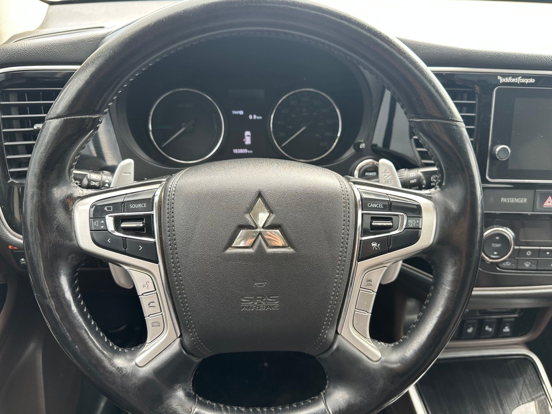 Mitsubishi Outlander PHEV 2018 - Image 17
