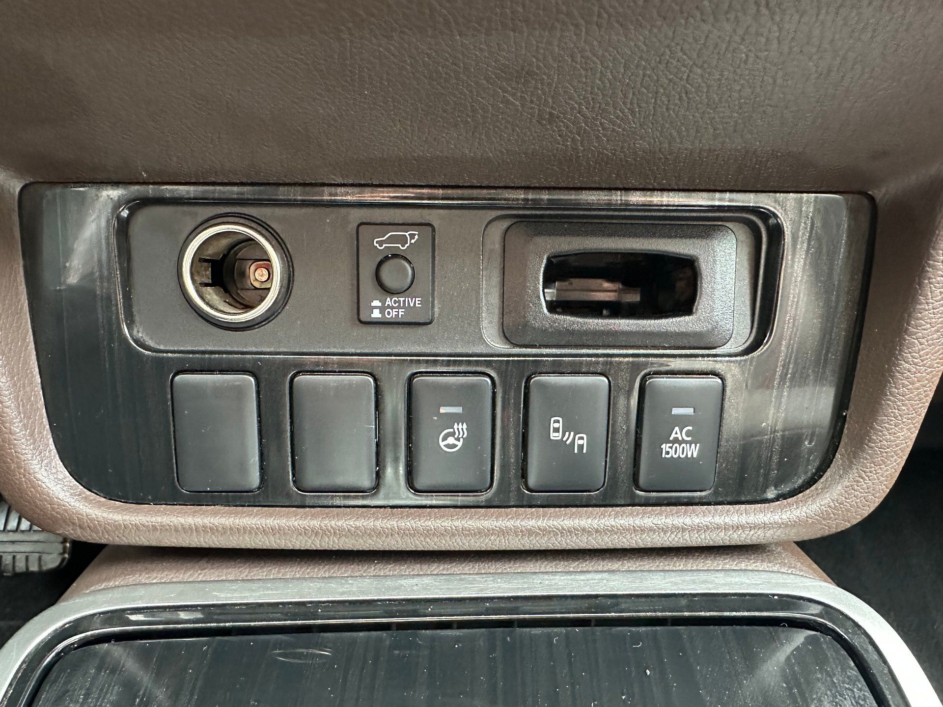 Mitsubishi Outlander PHEV 2018 - Image 19