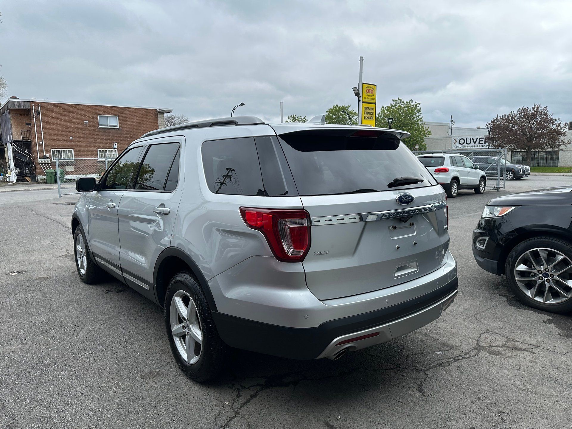 Ford Explorer 2017 - Image 4