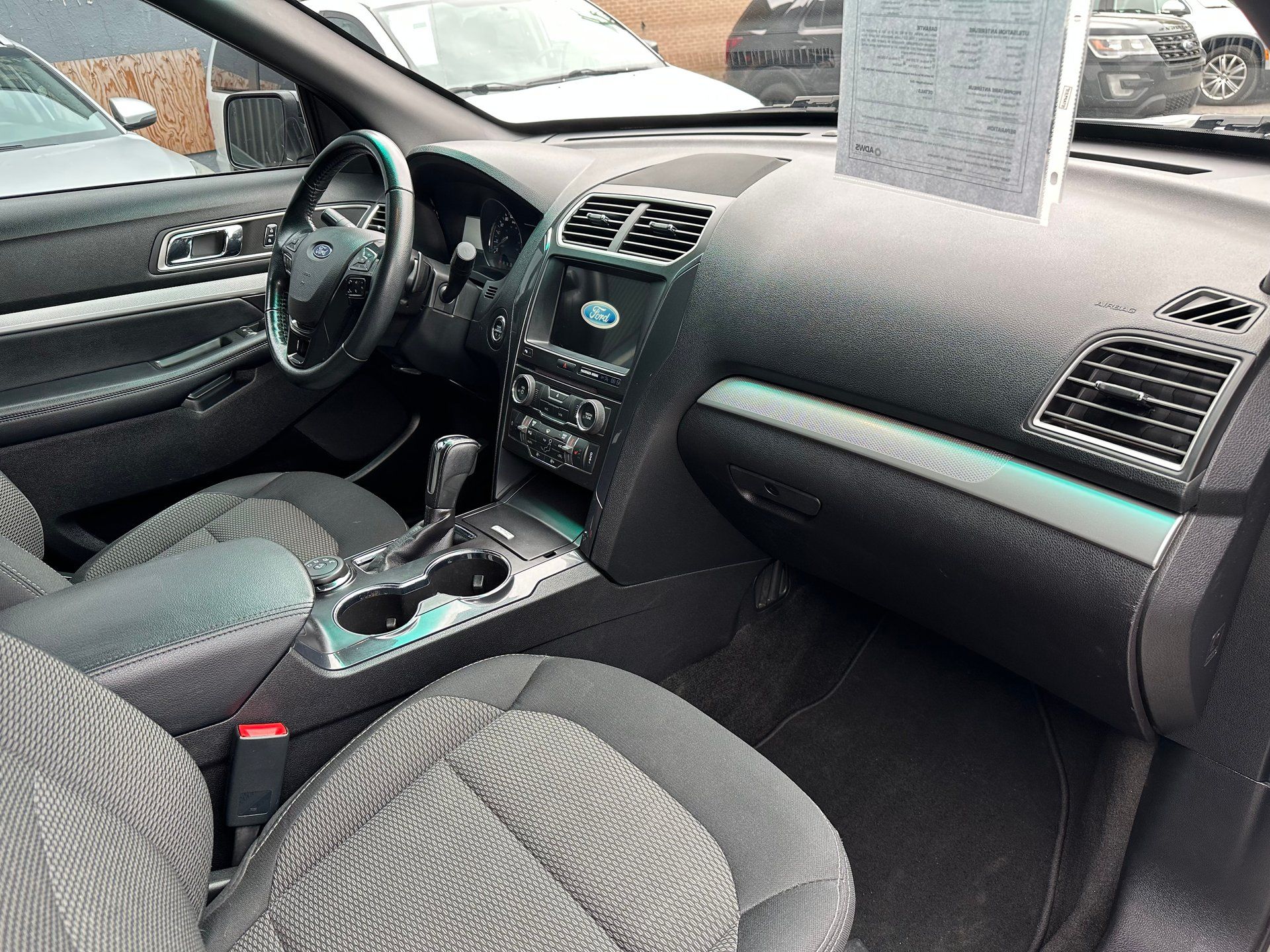 Ford Explorer 2017 - Image 15