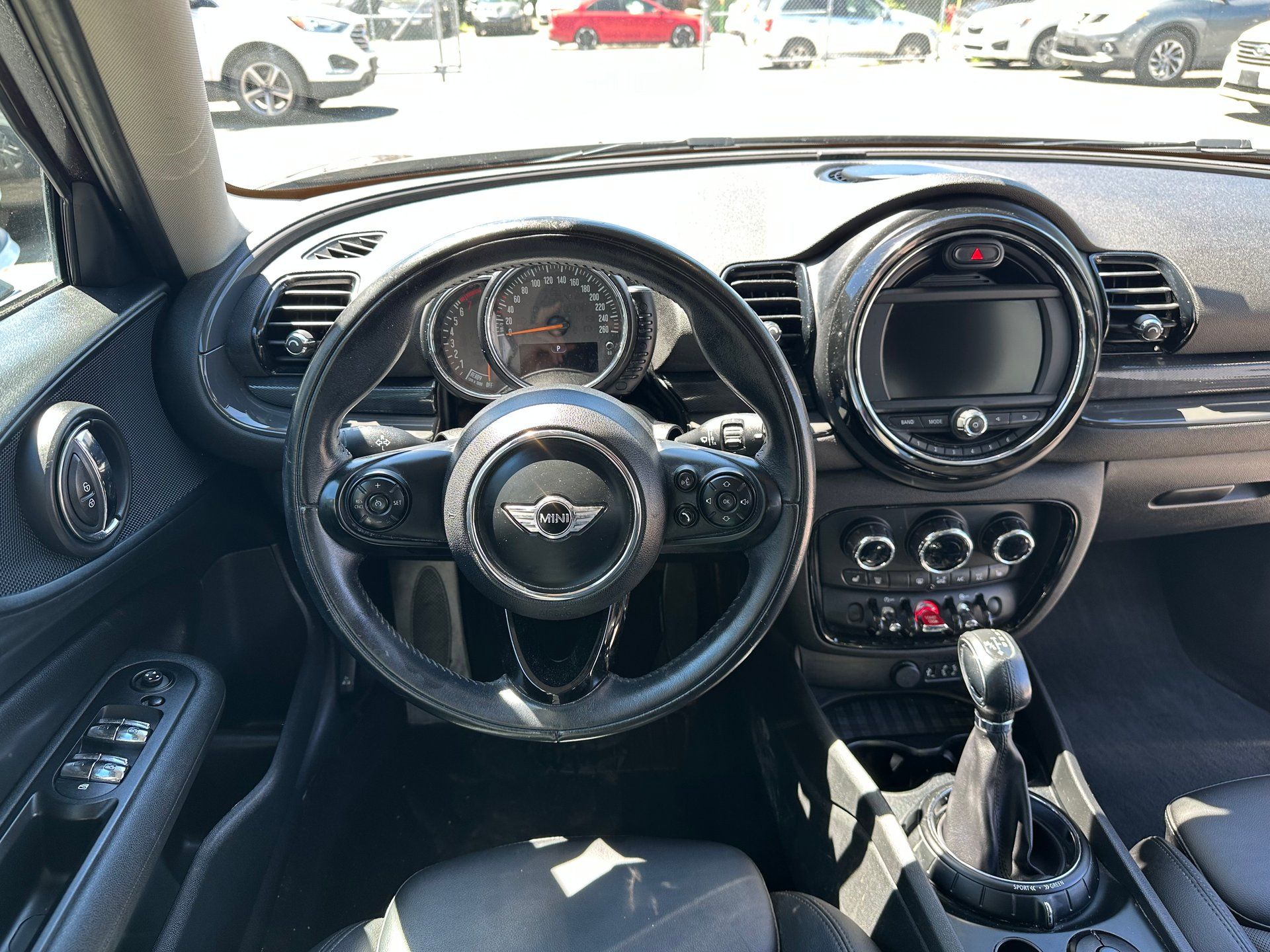 Mini Clubman 2016 - Image 17