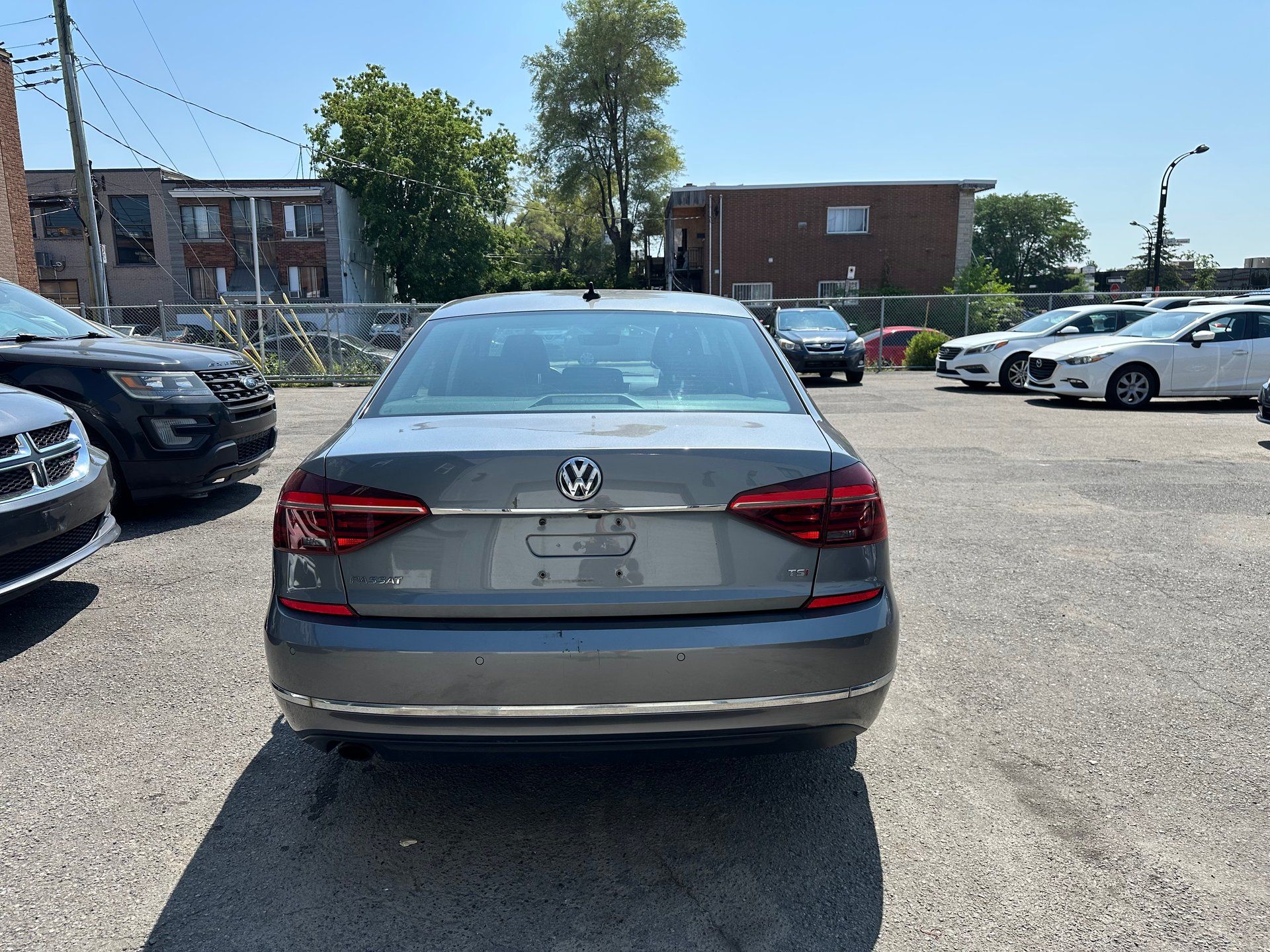 Volkswagen Passat 2017 - Image 5