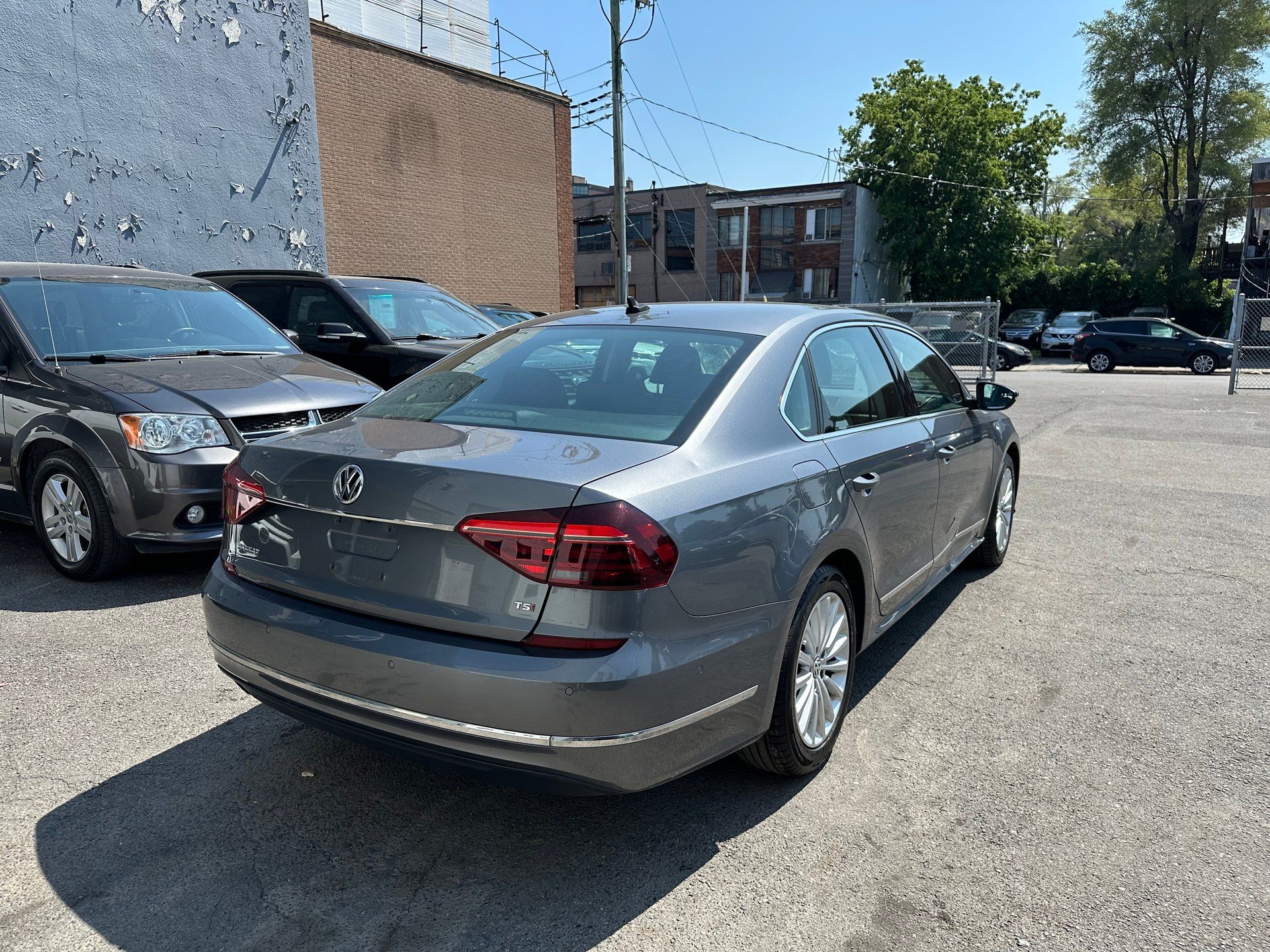 Volkswagen Passat 2017 - Image 9