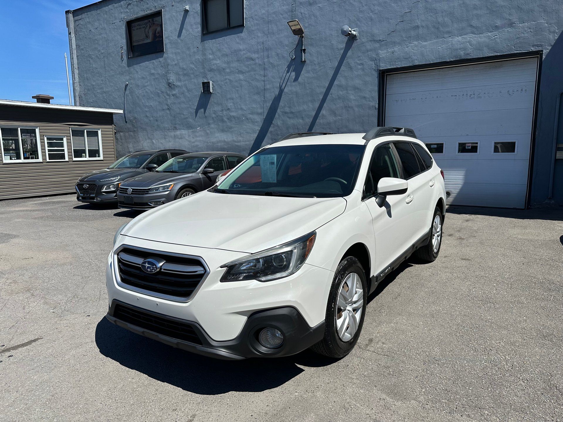 Subaru Outback 2018 - Image 2