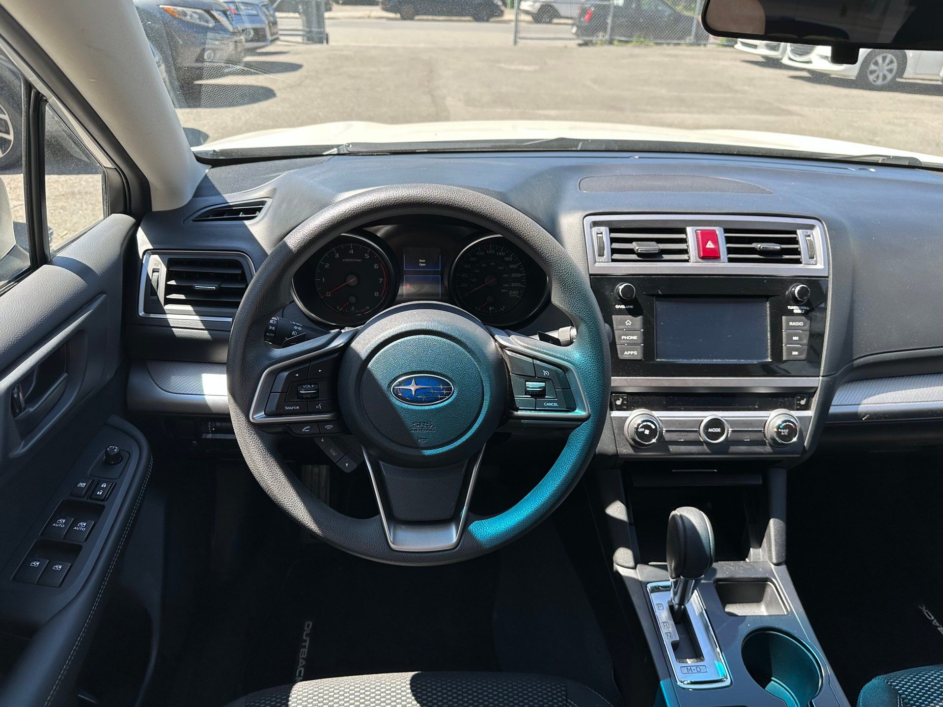 Subaru Outback 2018 - Image 17