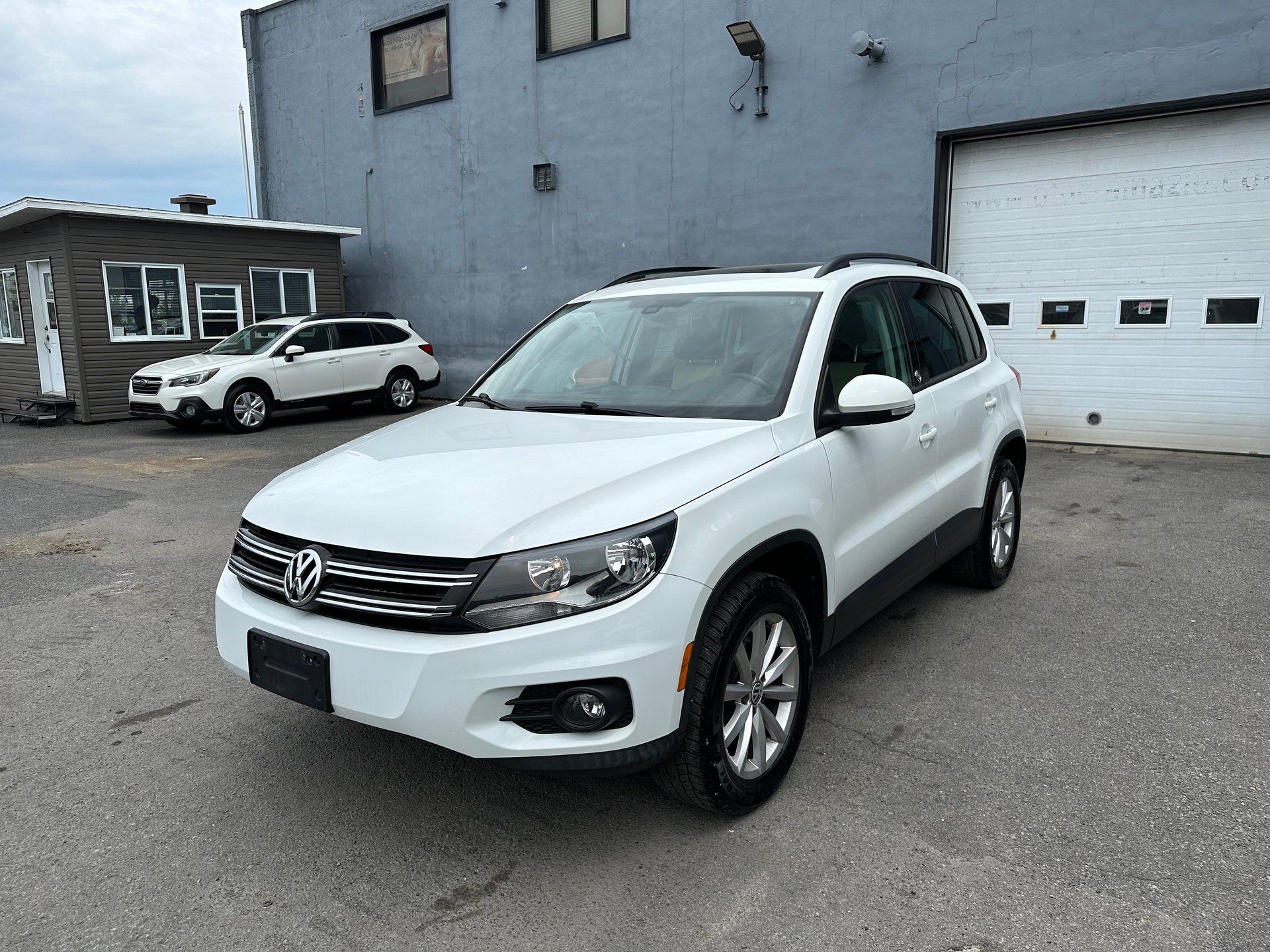 Volkswagen Tiguan 2017 - Image 2