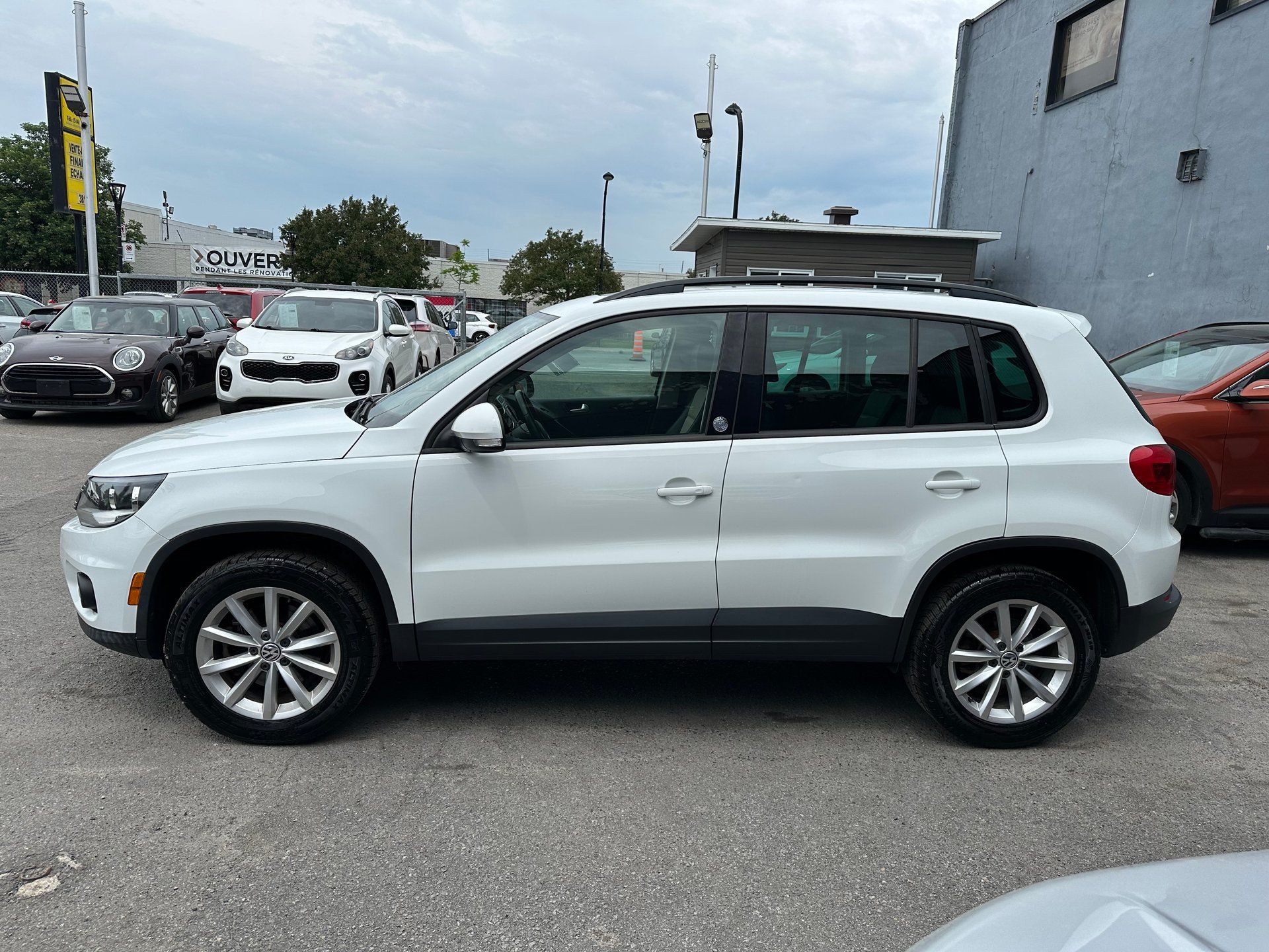 Volkswagen Tiguan 2017 - Image 3