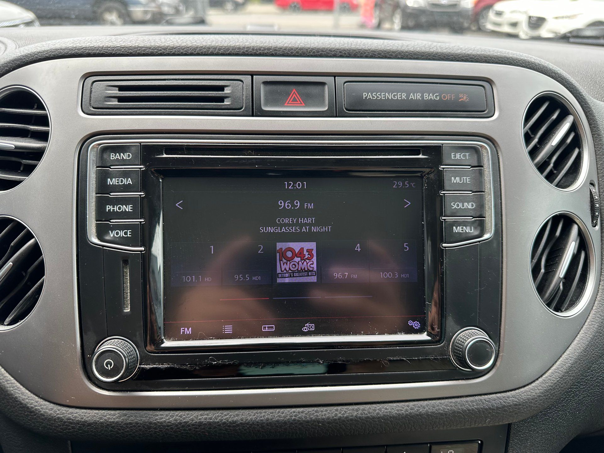 Volkswagen Tiguan 2017 - Image 21