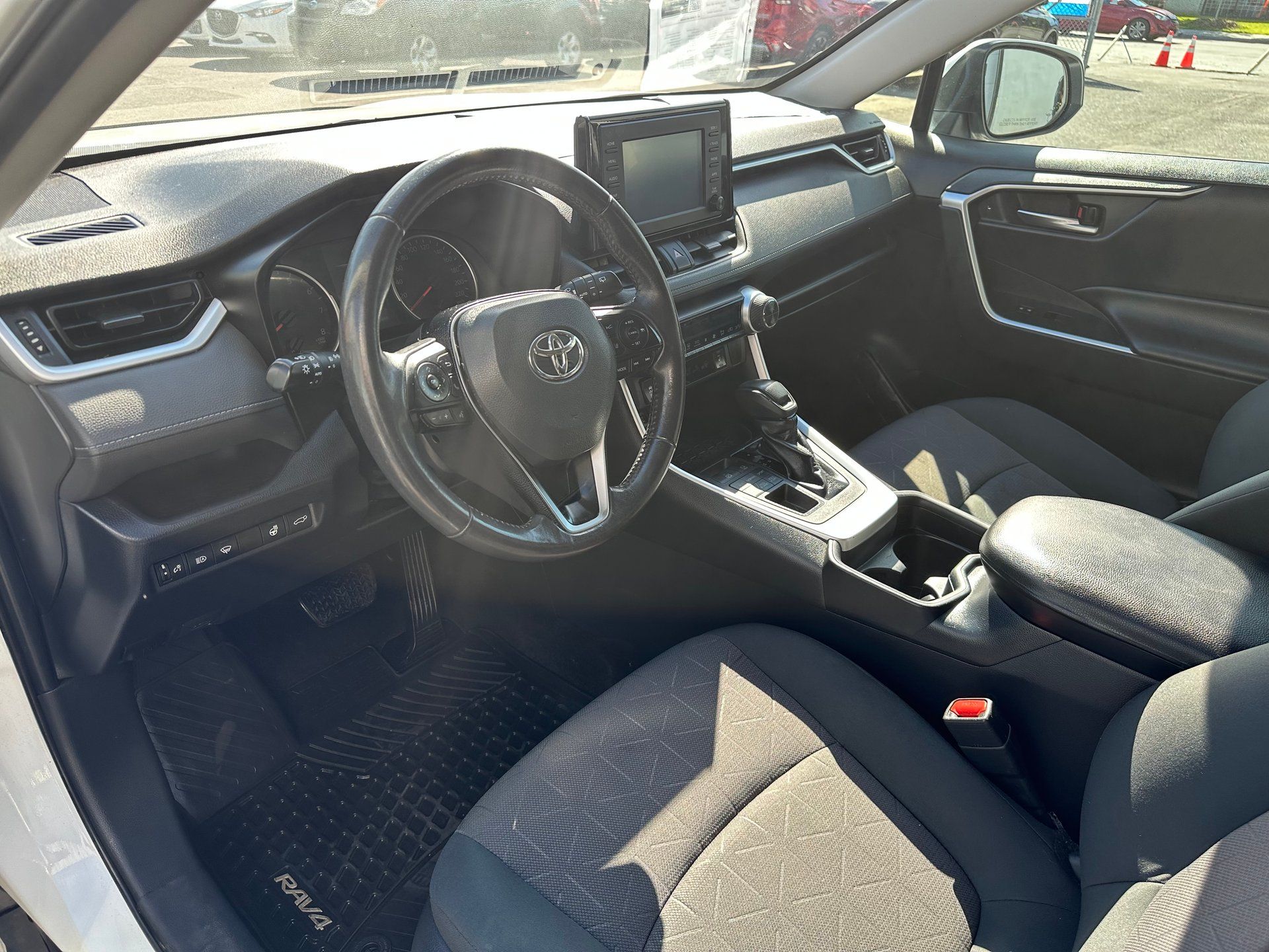 Toyota RAV4 2019 - Image 15