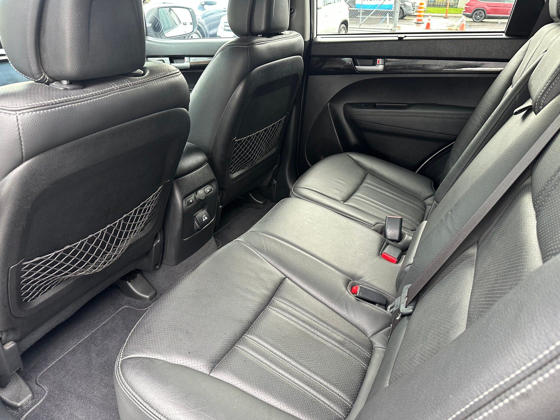 Kia Sorento 2015 - Image 12