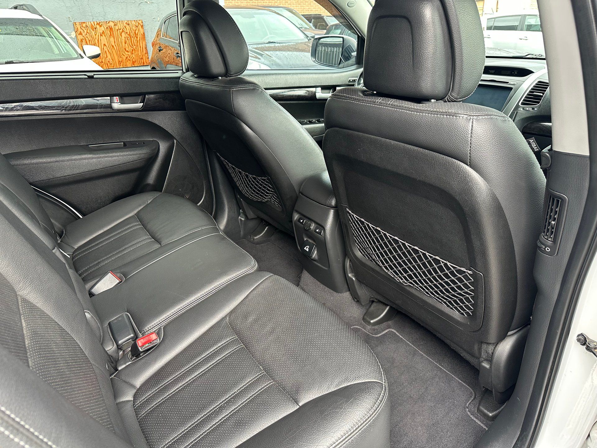 Kia Sorento 2015 - Image 13