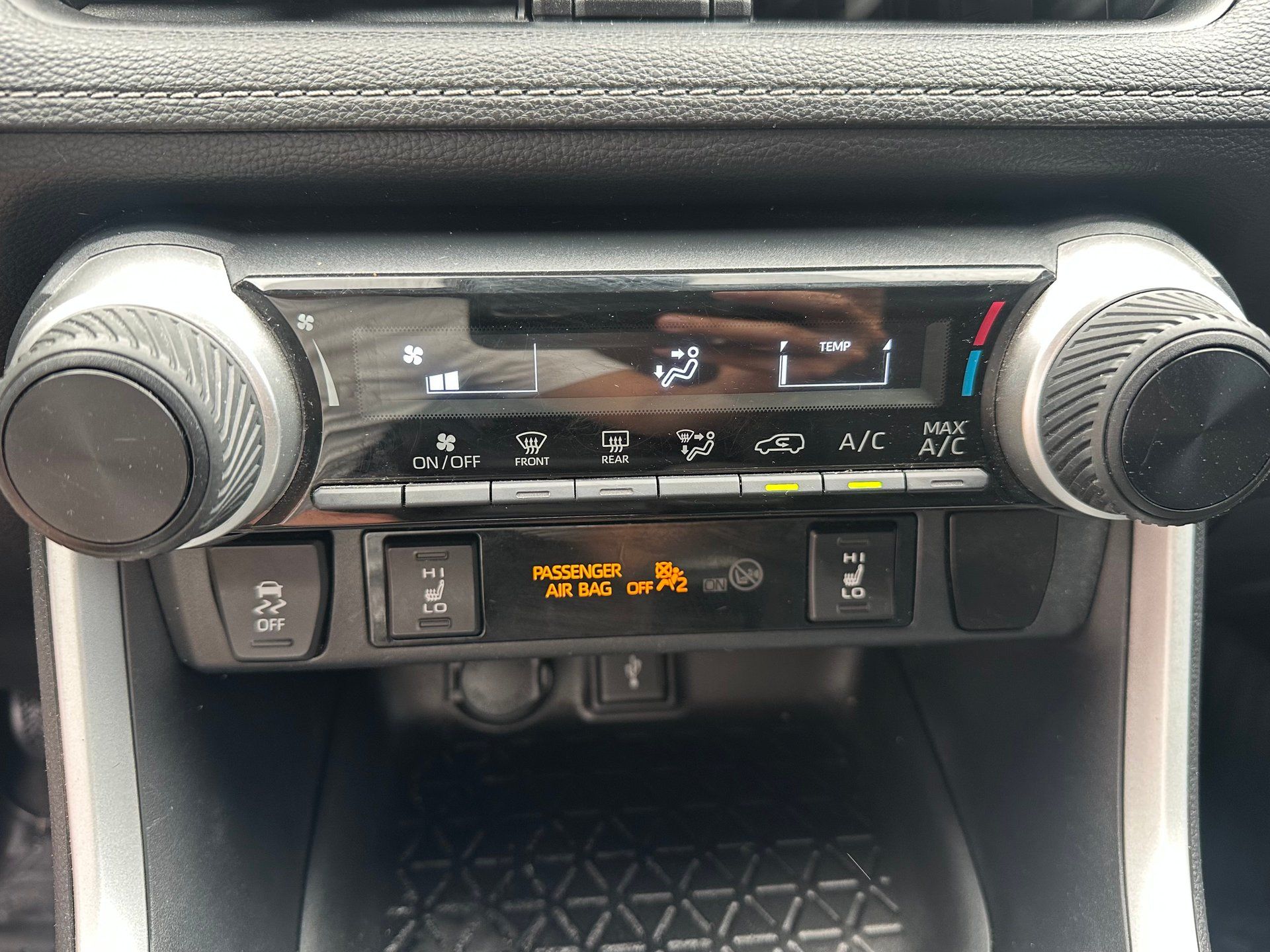Toyota RAV4 2020 - Image 18