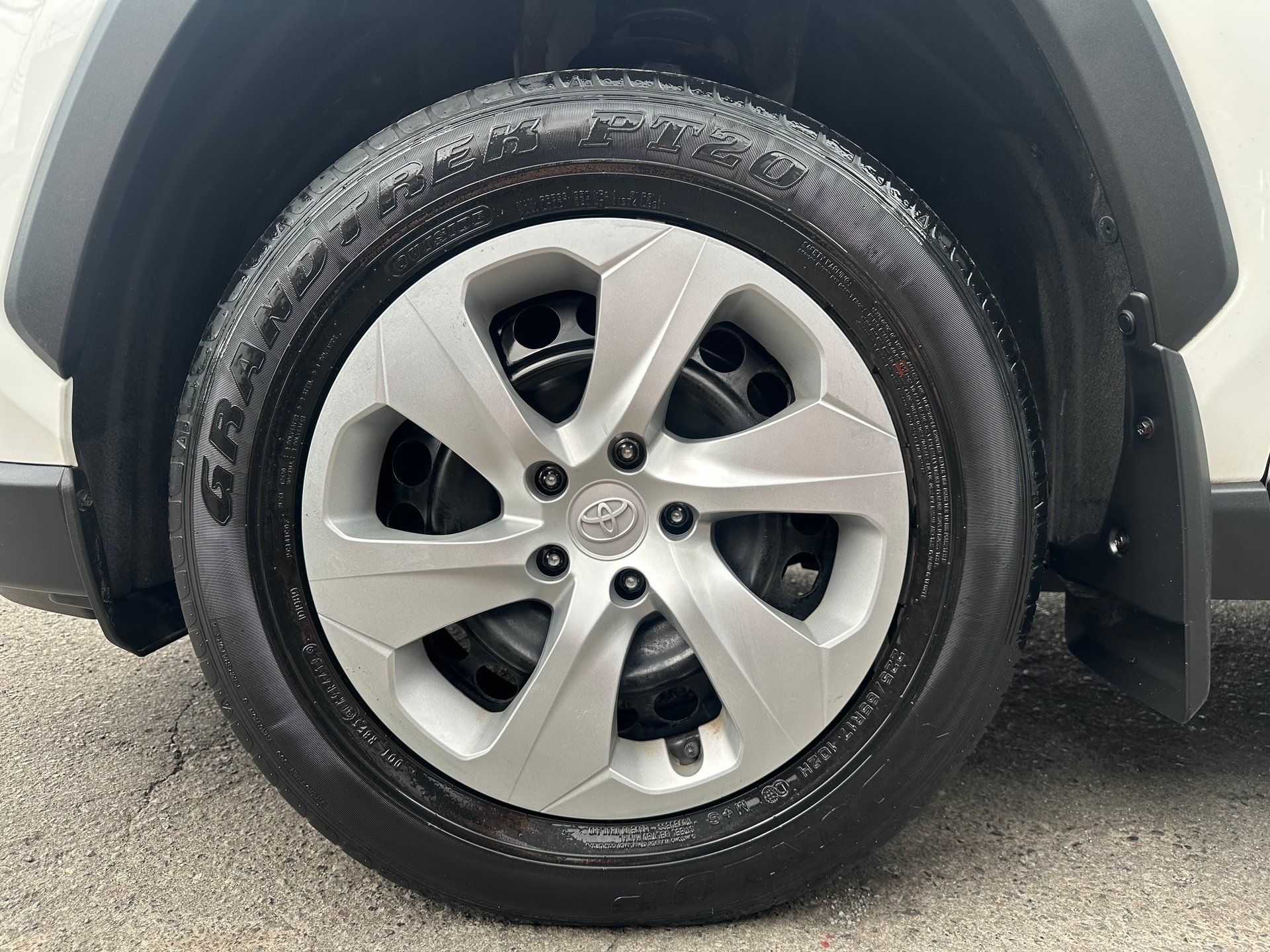 Toyota RAV4 2020 - Image 22