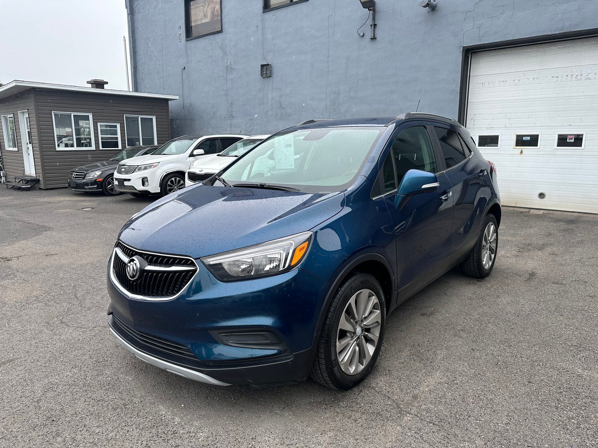 Buick Encore 2019 - Image 2