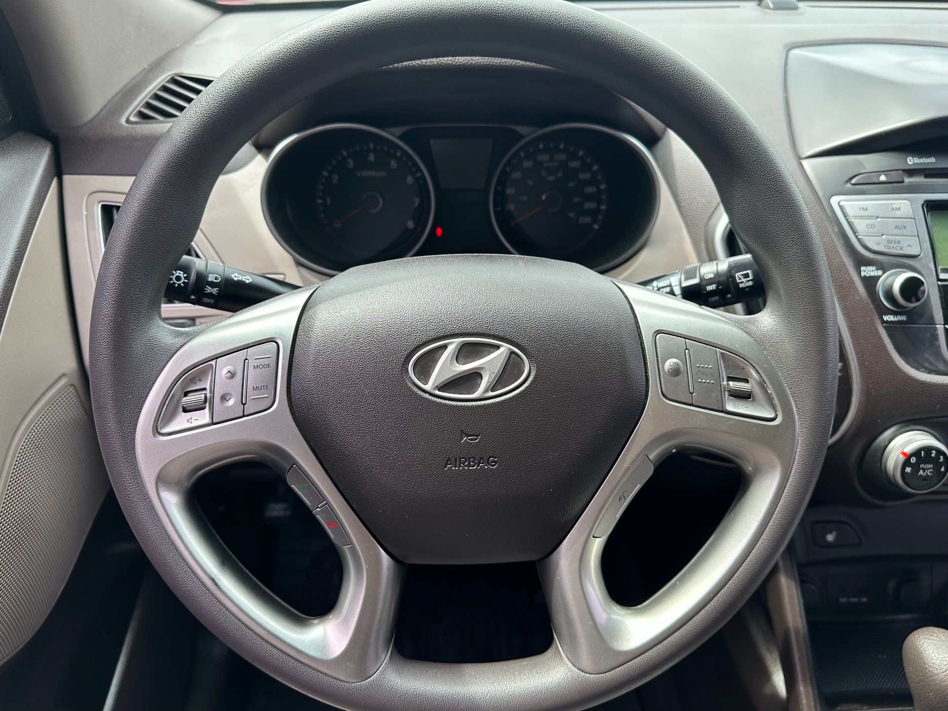 Hyundai Tucson 2012 - Image 18