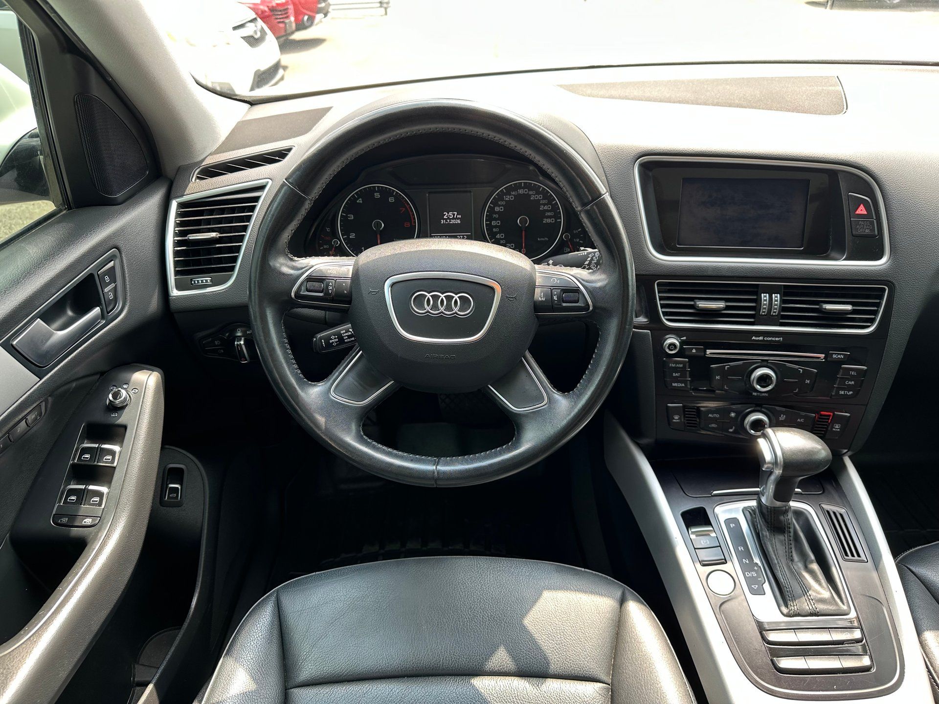 Audi Q5 2017 - Image 17