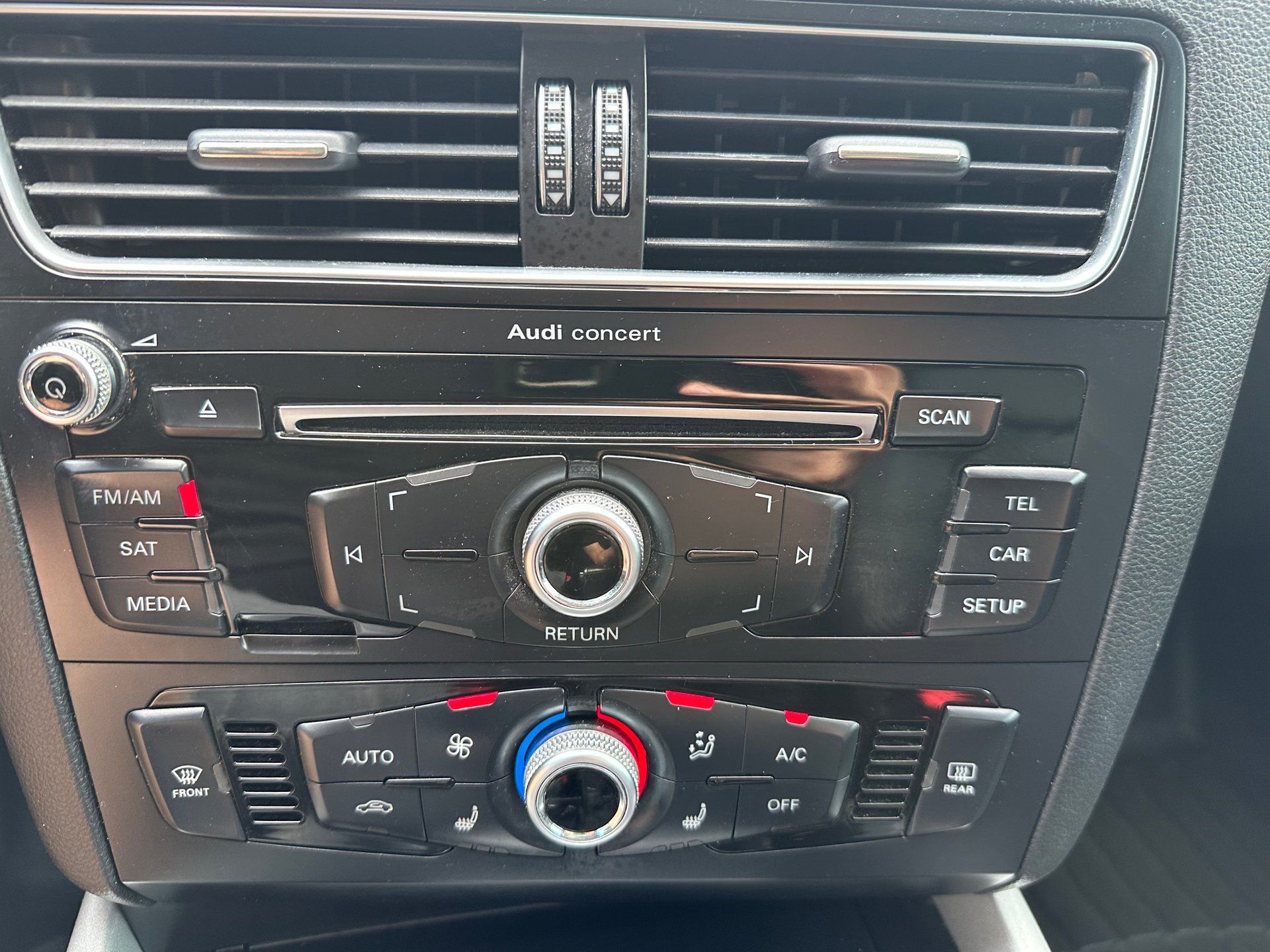 Audi Q5 2017 - Image 19