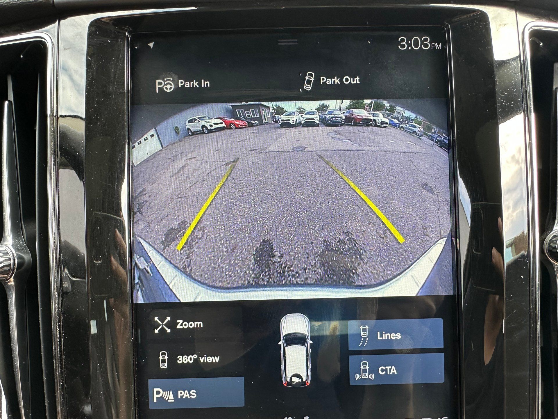 Volvo XC60 2019 - Image 23