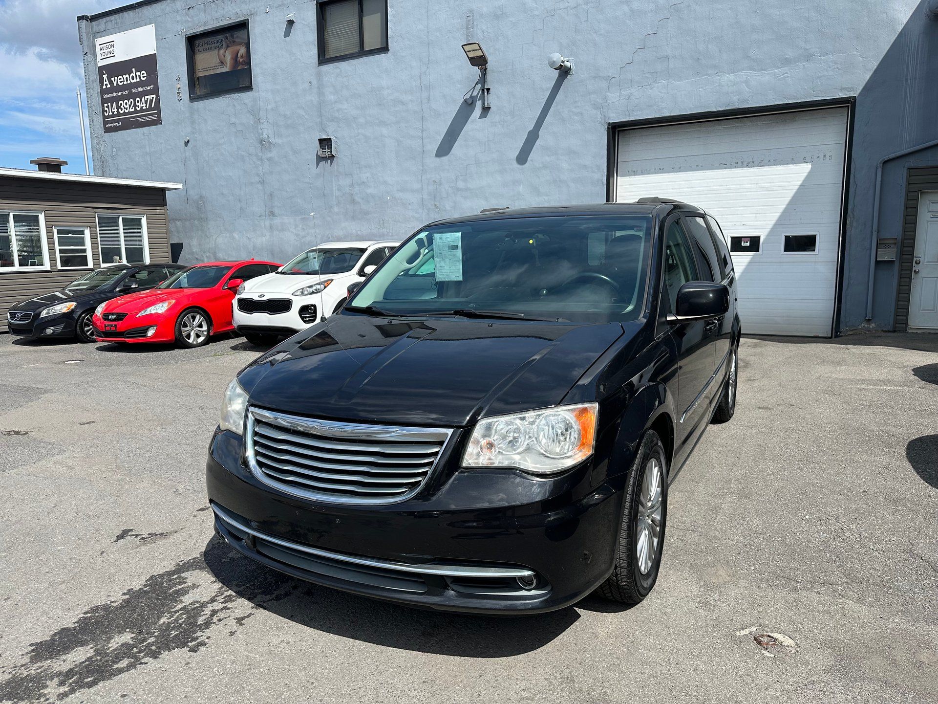 Chrysler Town & Country 2016 - Image 1