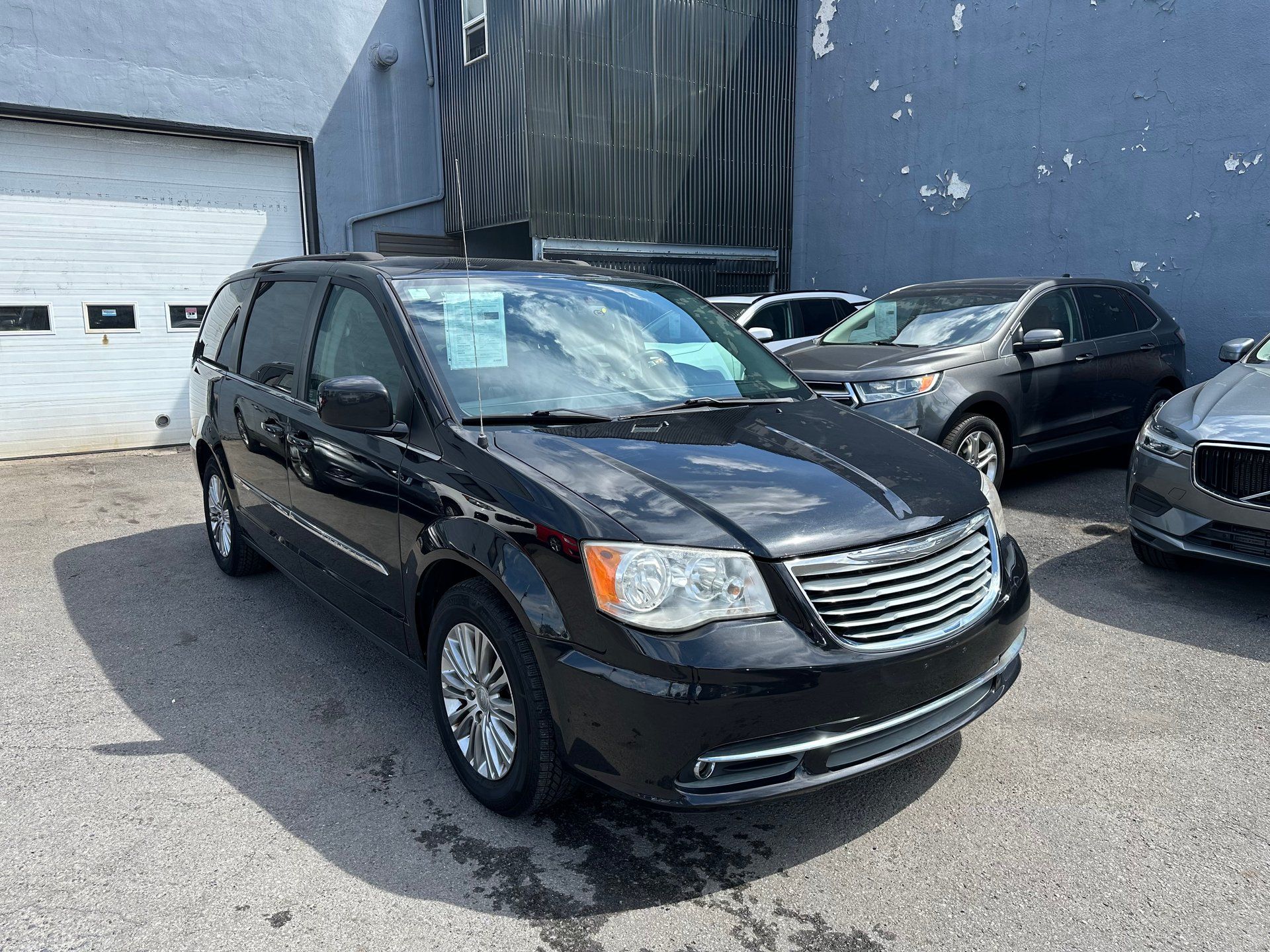 Chrysler Town & Country 2016 - Image 8