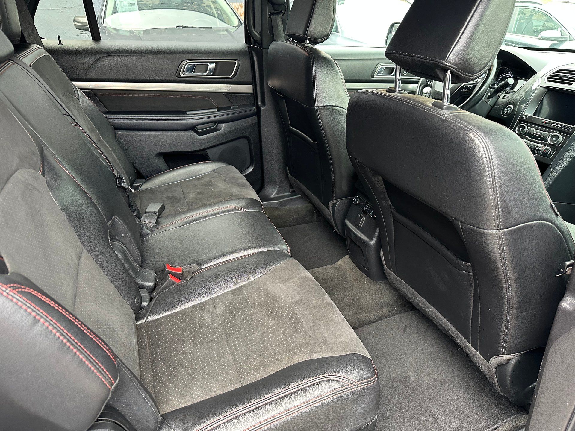 Ford Explorer 2018 - Image 13