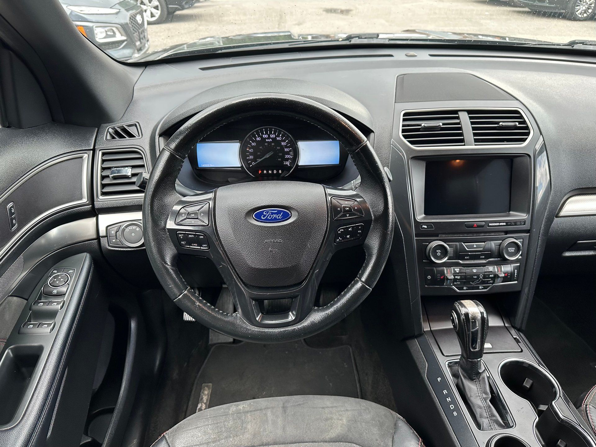Ford Explorer 2018 - Image 17