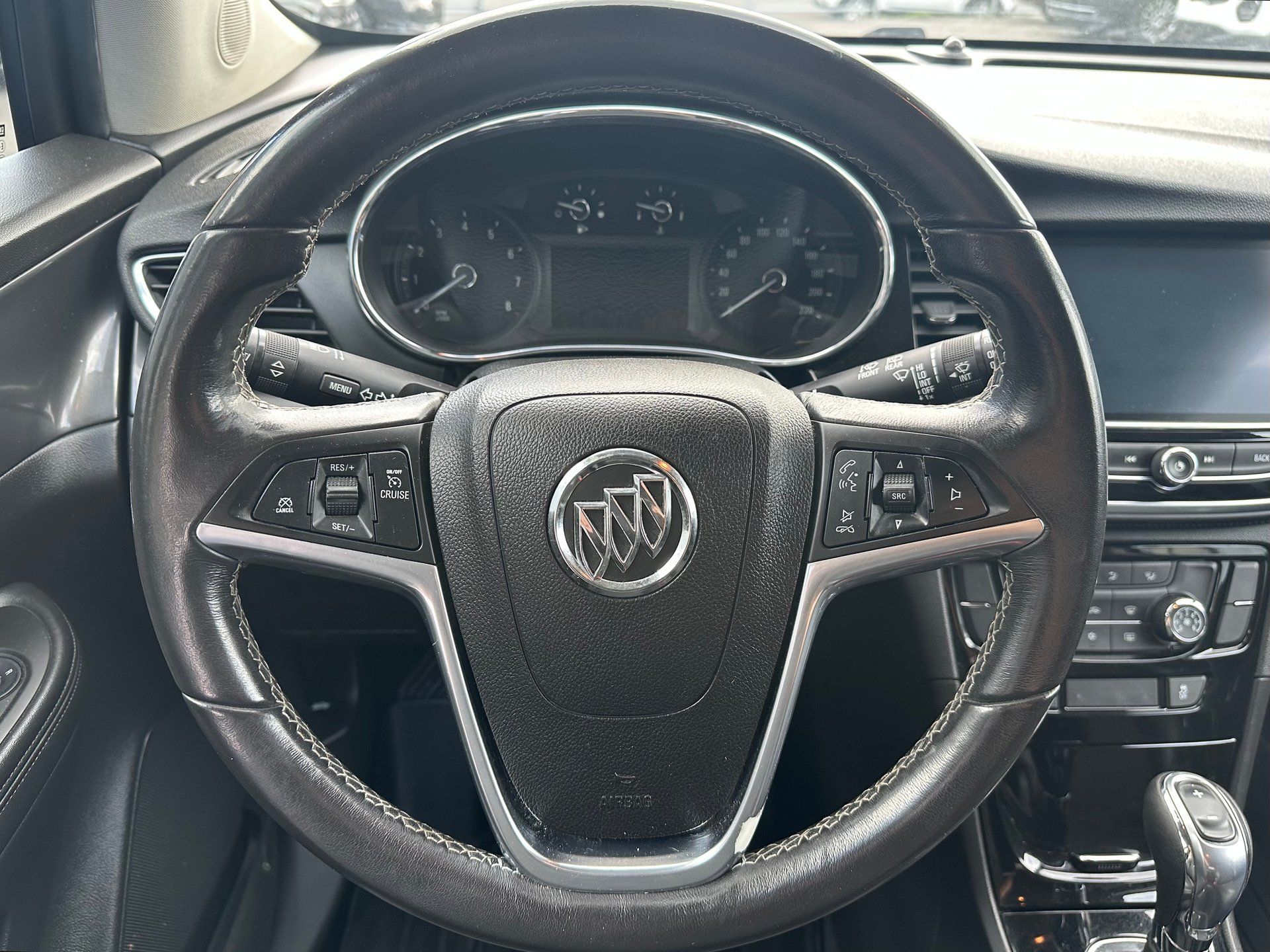 Buick Encore 2017 - Image 18