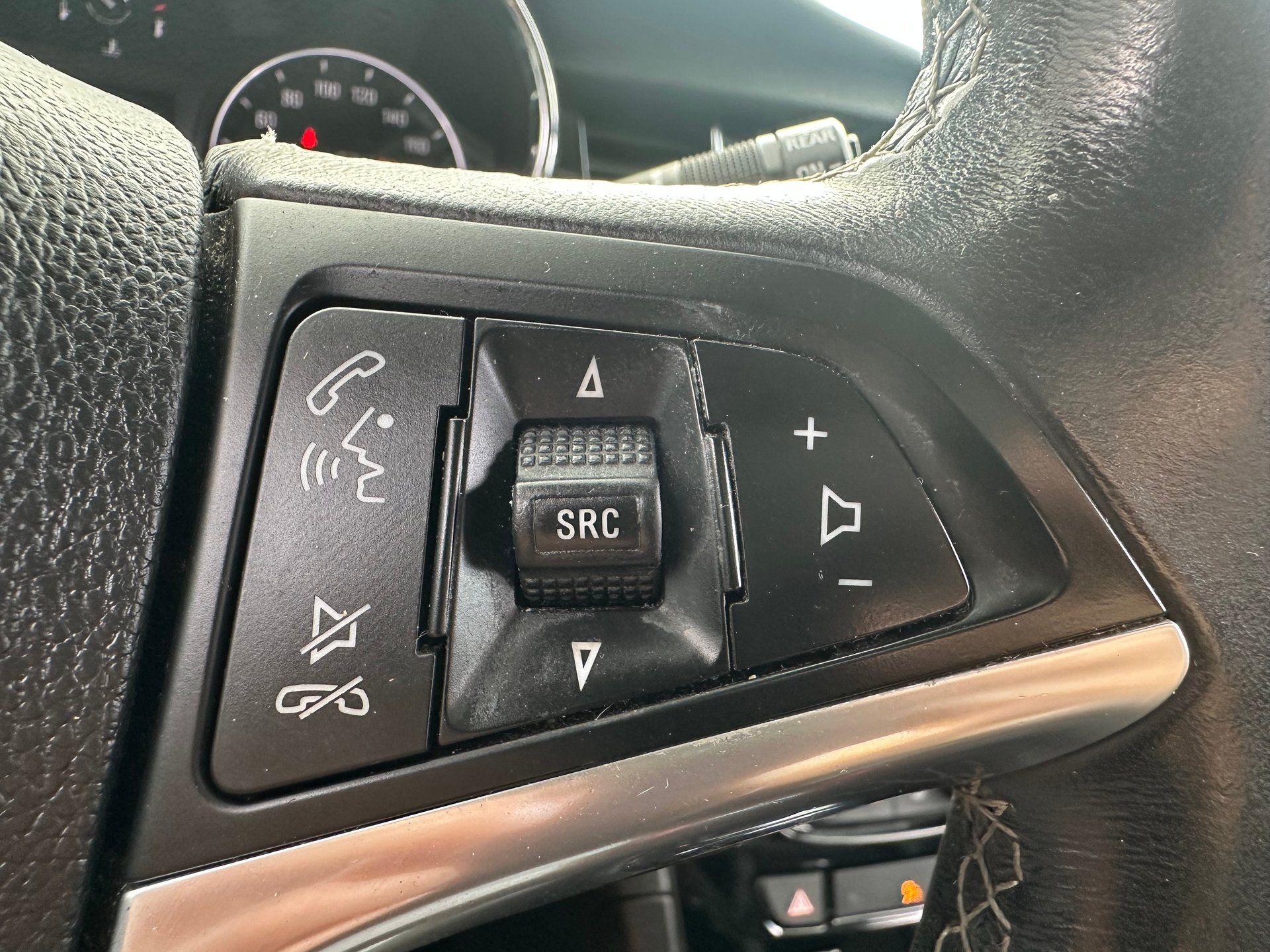Buick Encore 2017 - Image 23