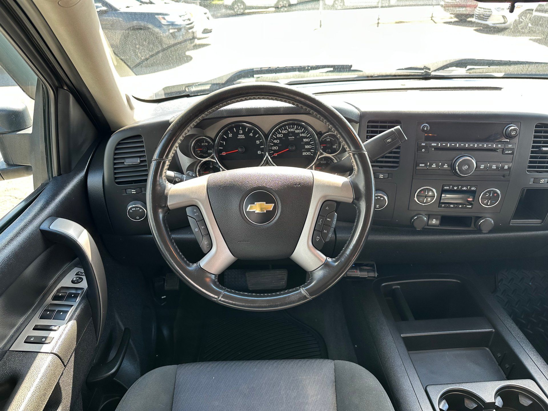 Chevrolet Silverado 1500 2013 - Image 17