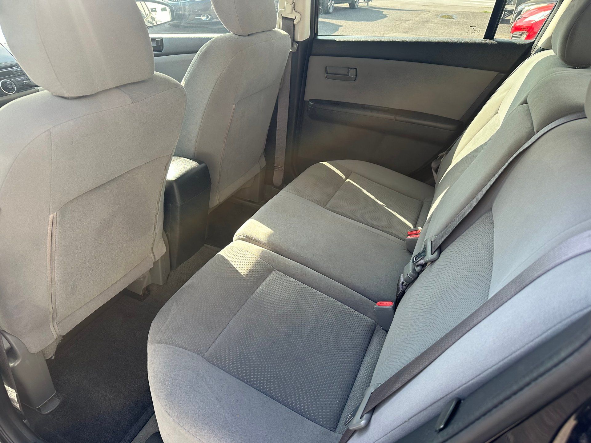 Nissan Sentra 2012 - Image 12