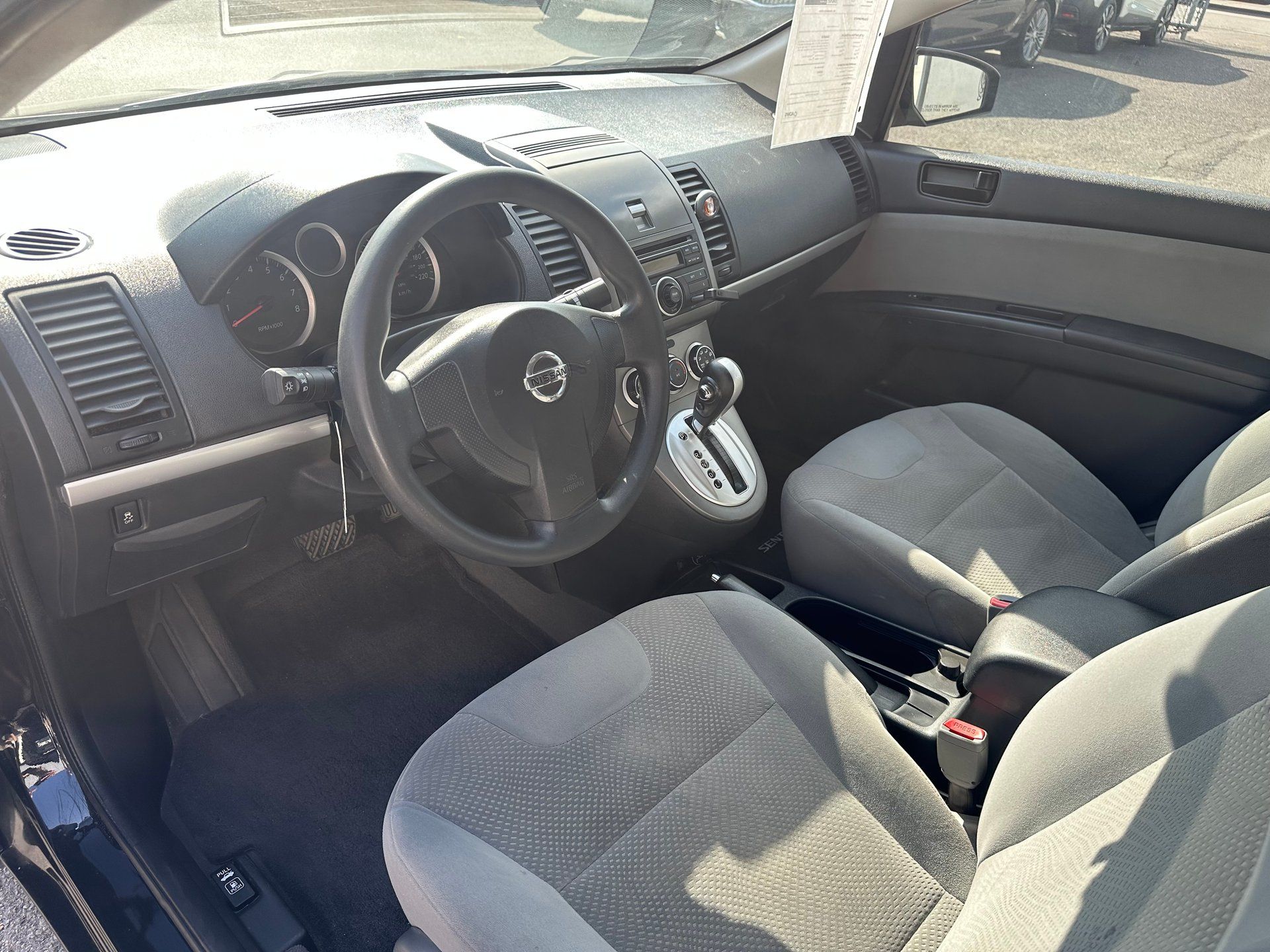 Nissan Sentra 2012 - Image 15