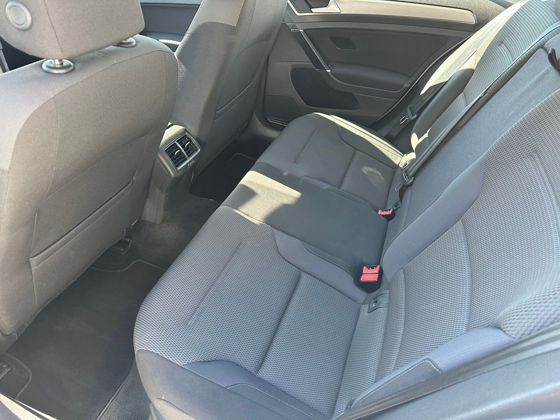 Volkswagen Golf SportWagen 2017 - Image 13