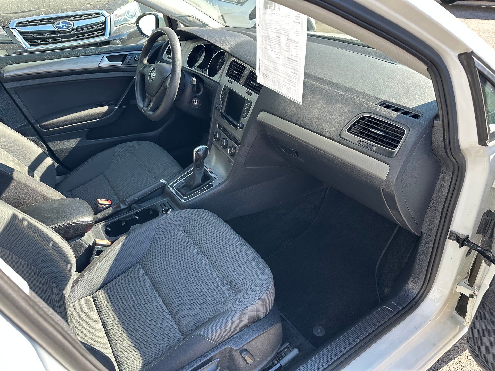Volkswagen Golf SportWagen 2017 - Image 15