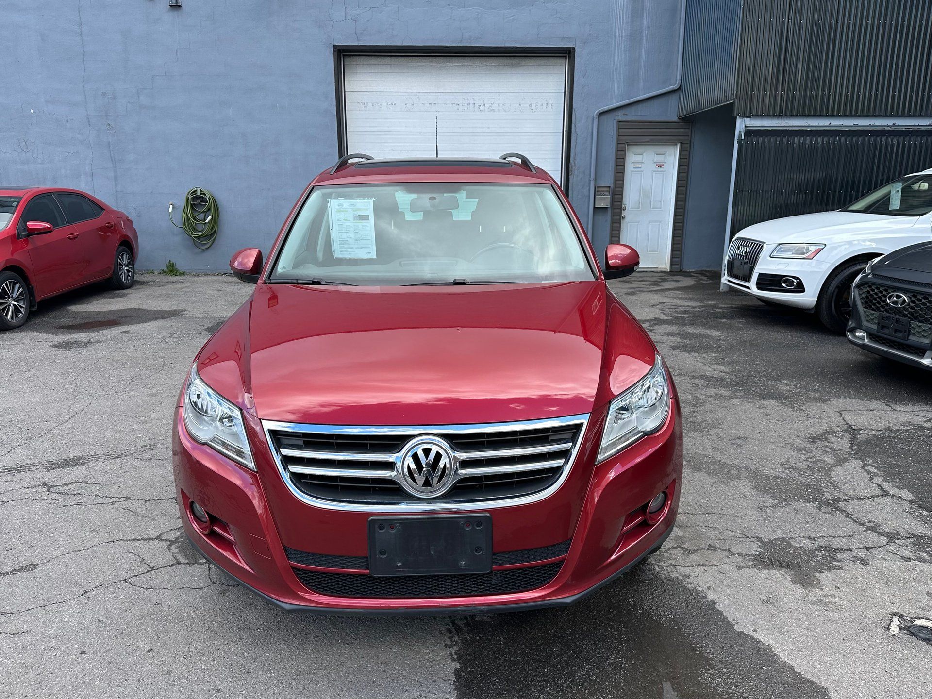 Volkswagen Tiguan 2011 - Image 9