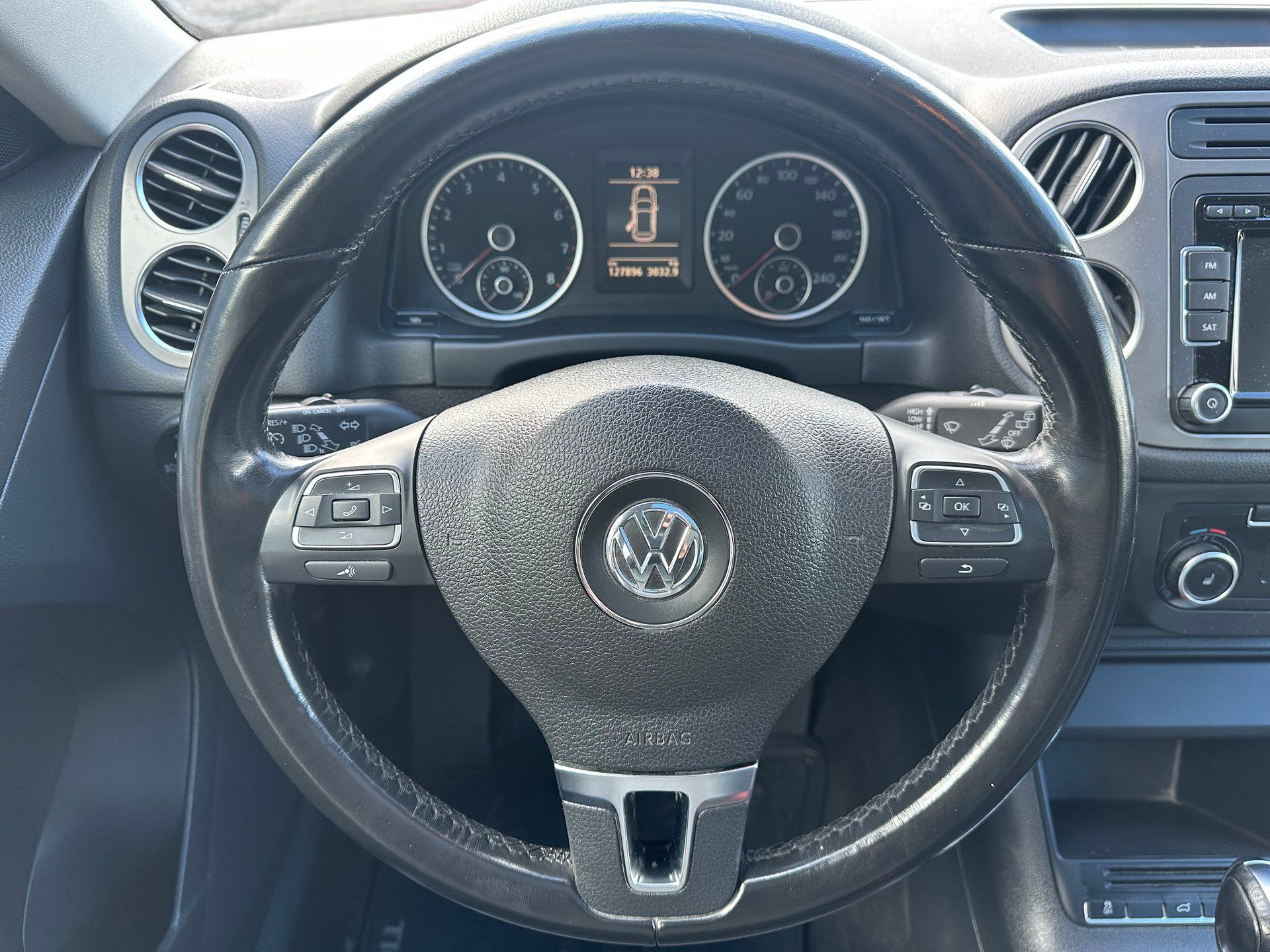 Volkswagen Tiguan 2011 - Image 18