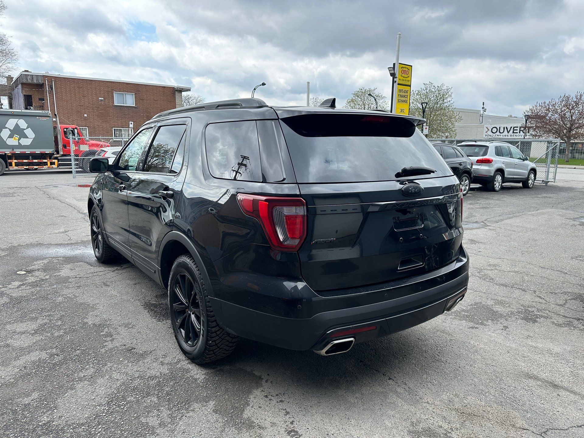 Ford Explorer 2017 - Thumbnail 4