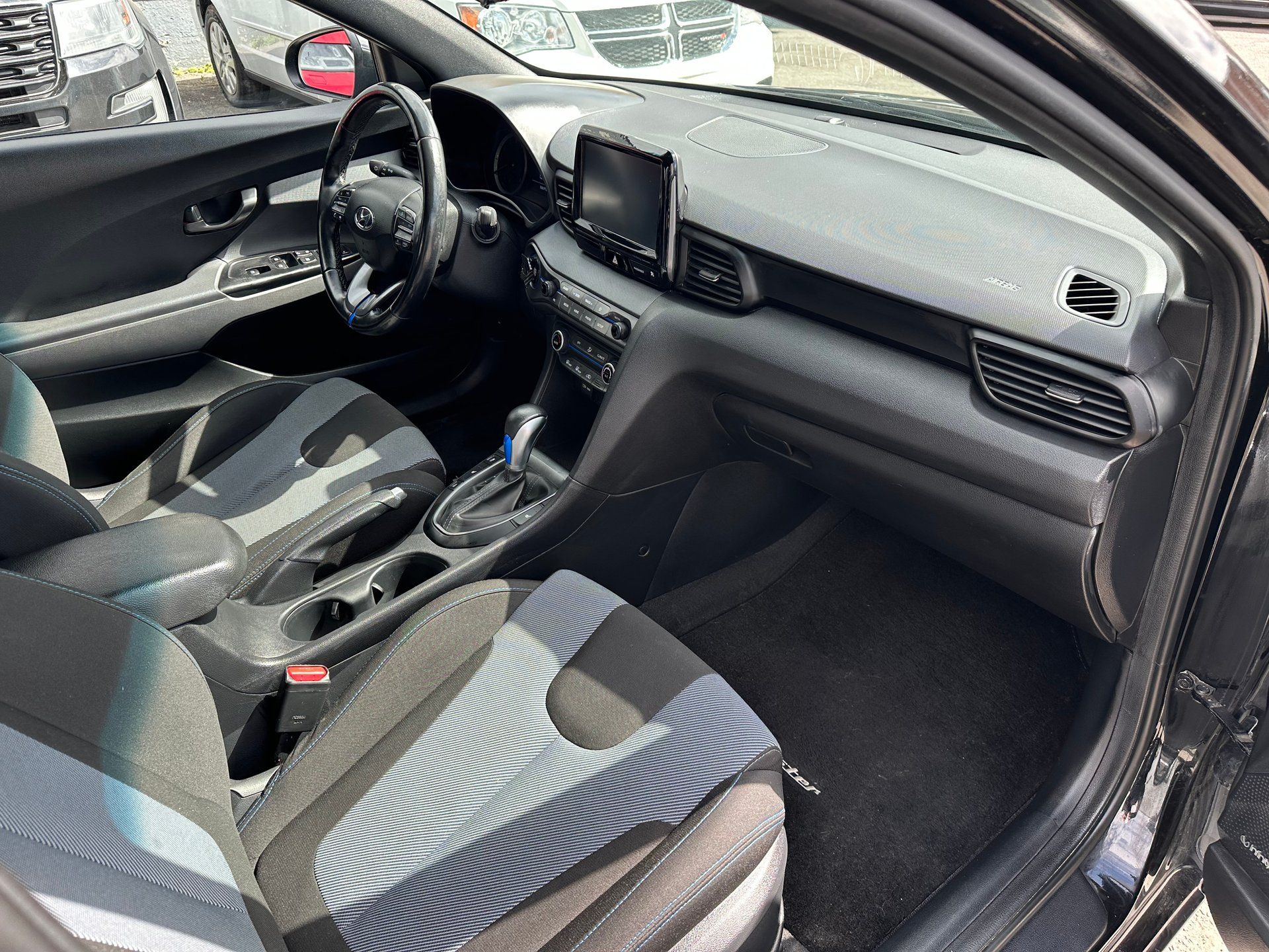 Hyundai Veloster 2020 - Thumbnail 14