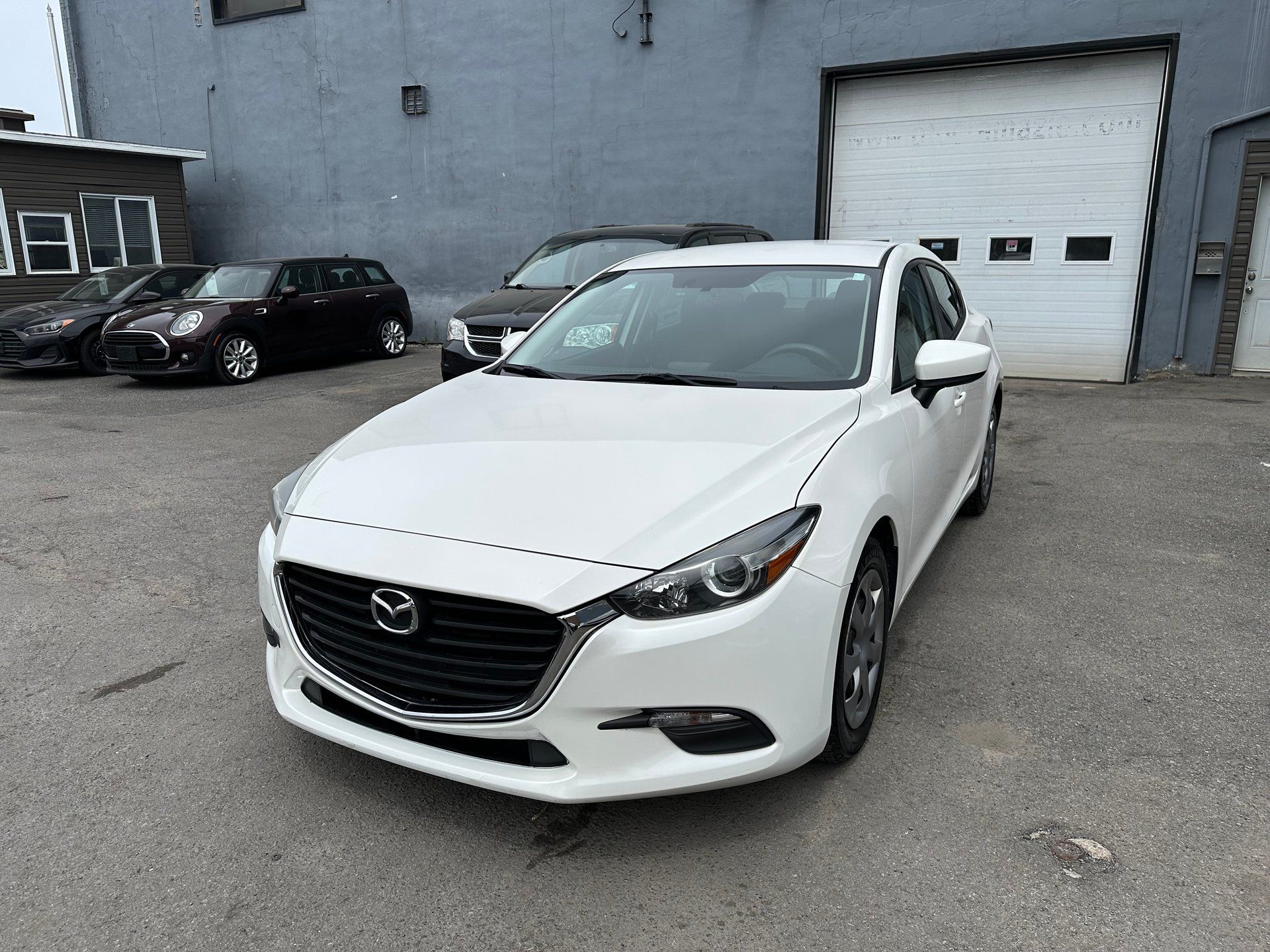 Mazda Mazda3 2017 - Thumbnail 1