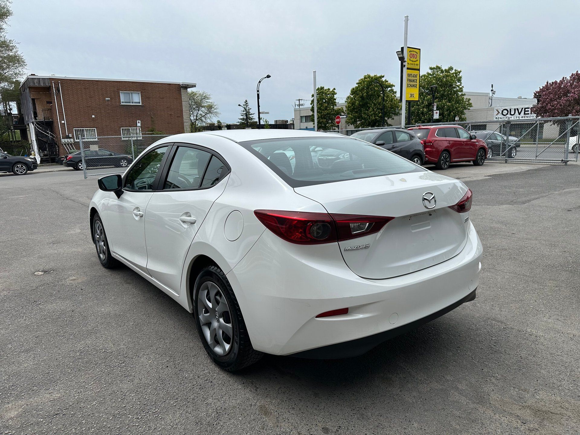 Mazda Mazda3 2017 - Thumbnail 4