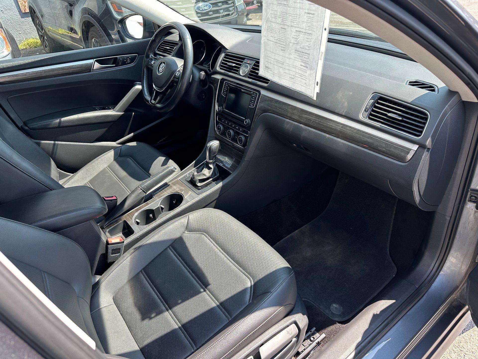 Volkswagen Passat 2017 - Thumbnail 14