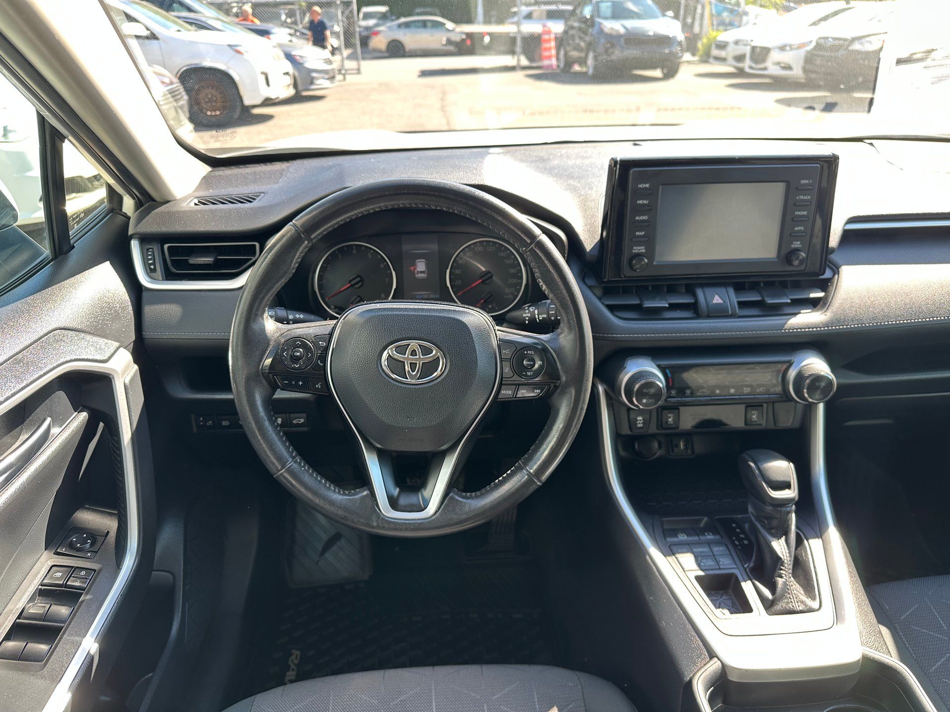 Toyota RAV4 2019 - Thumbnail 17