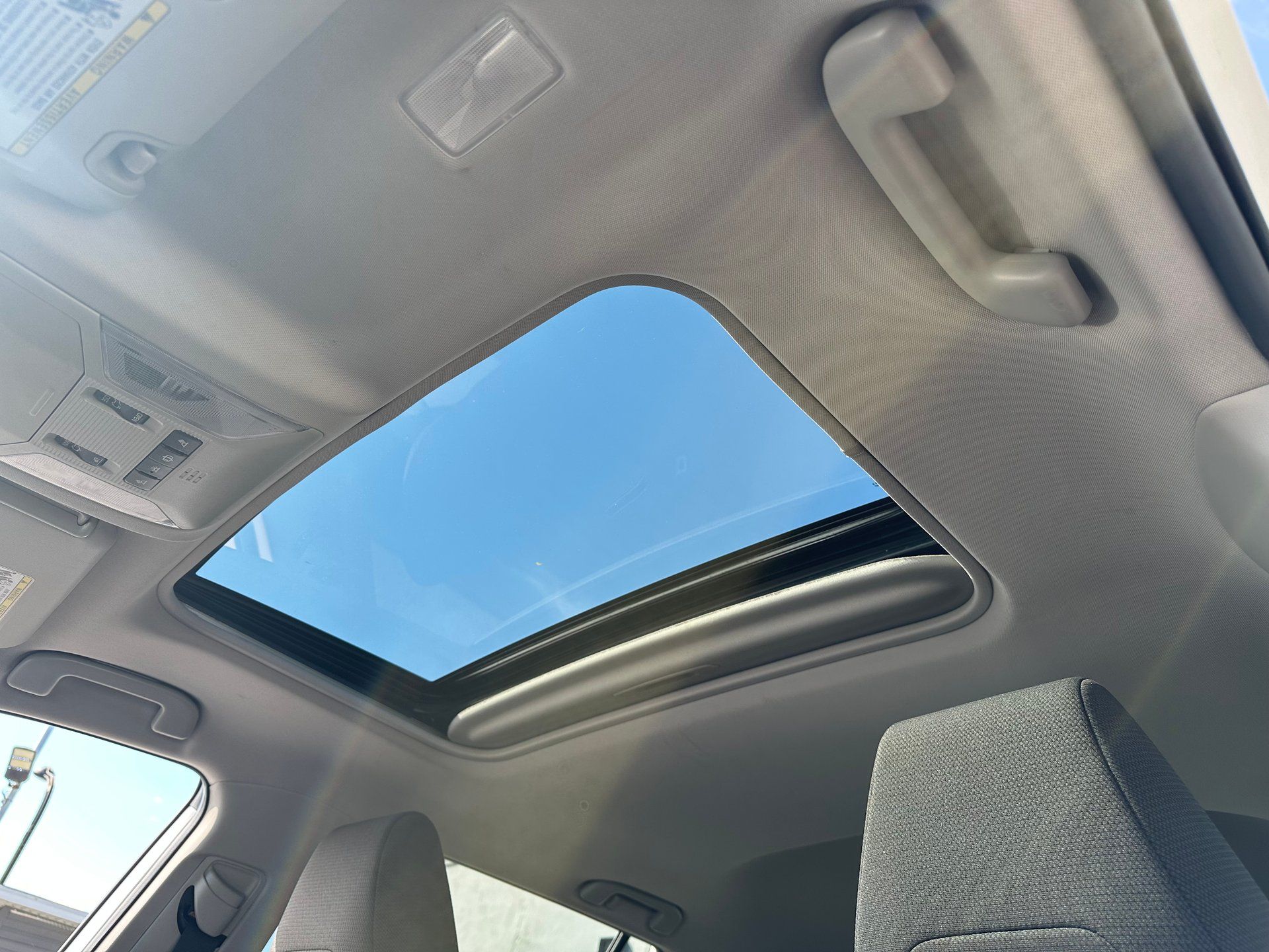 Toyota RAV4 2019 - Thumbnail 25