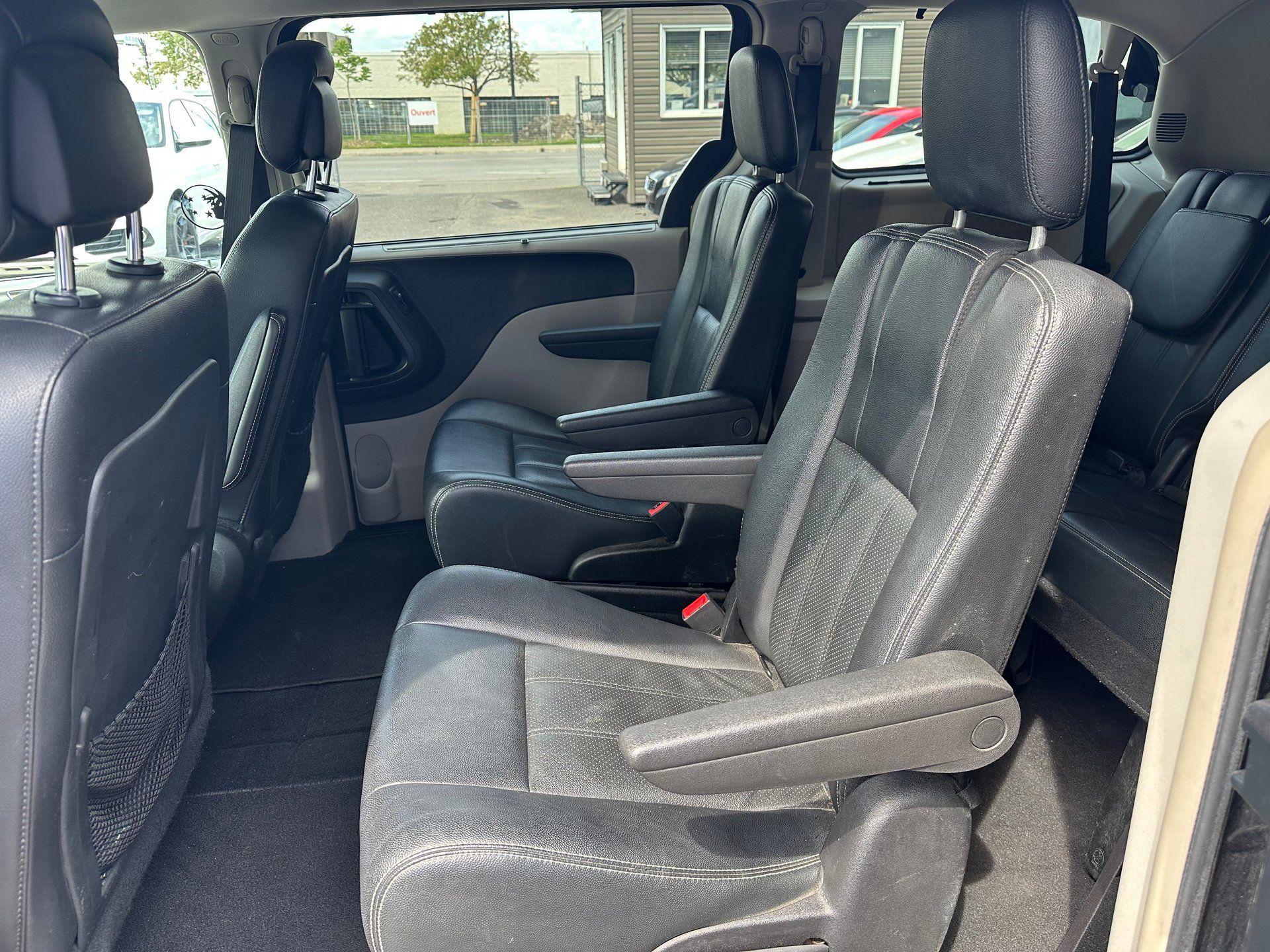 Chrysler Town & Country 2016 - Thumbnail 12
