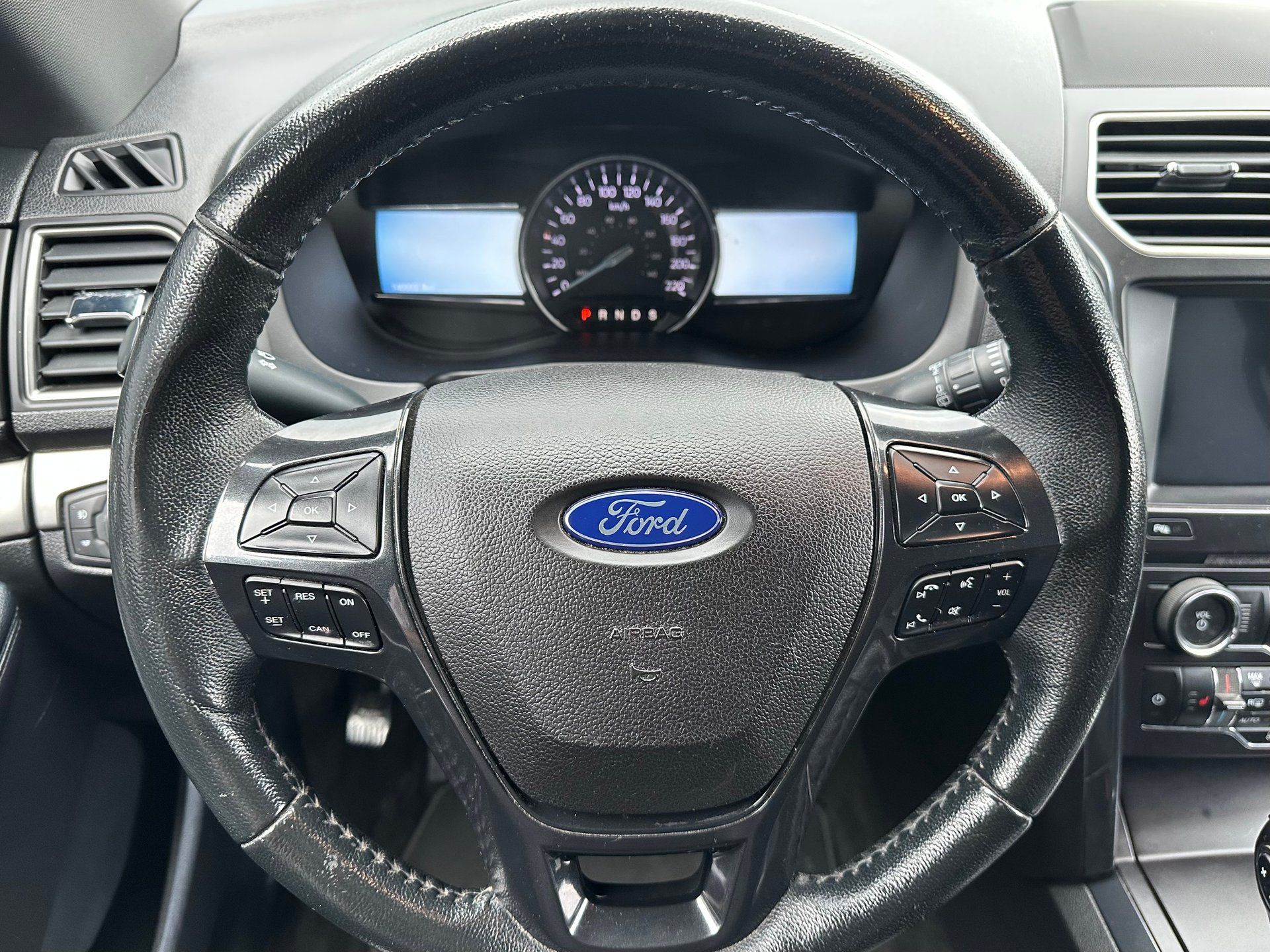 Ford Explorer 2018 - Thumbnail 18