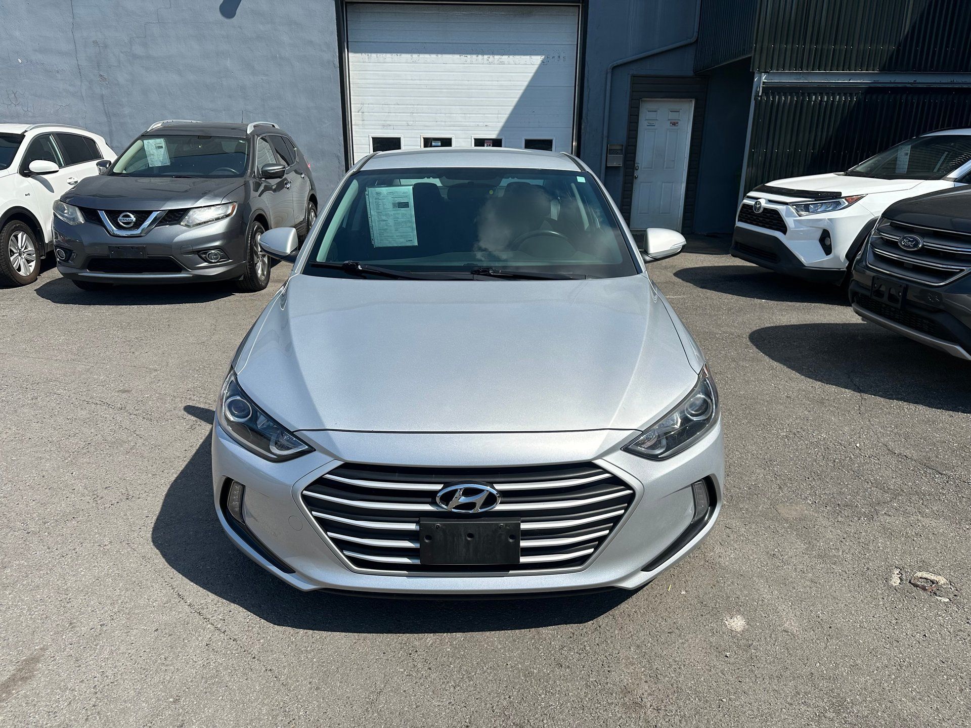 Hyundai Elantra 2018 - Thumbnail 9