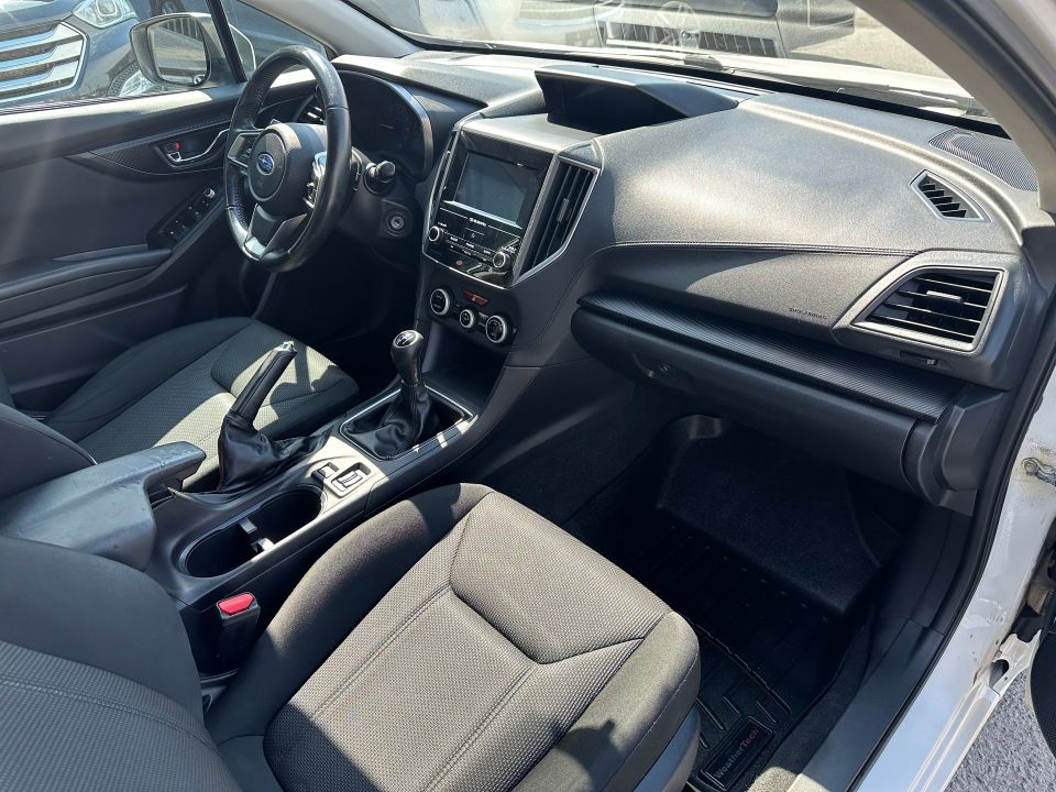 Subaru Impreza 2018 - Image 14