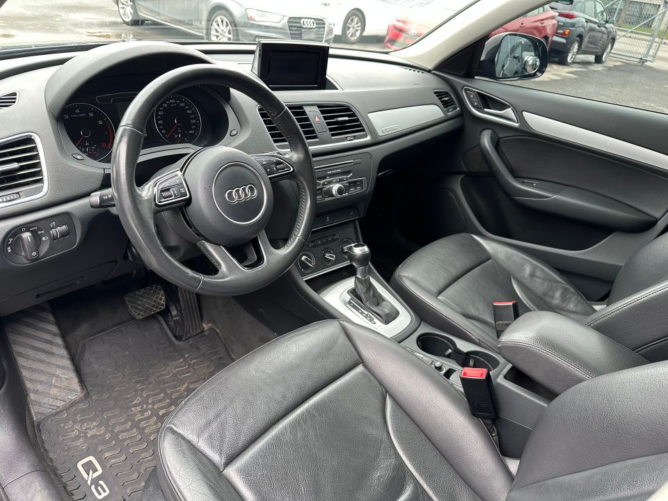 Audi Q3 2018 - Image 15