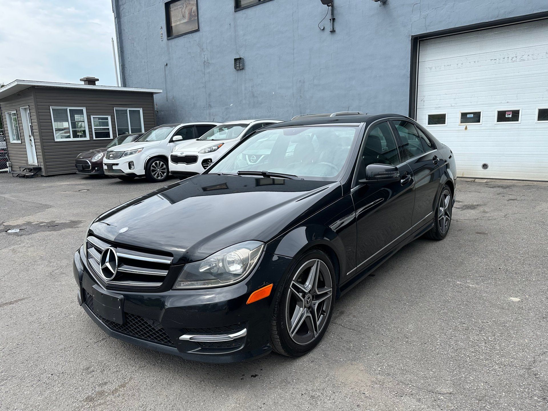 Mercedes-Benz C 300 2014 - Thumbnail 2